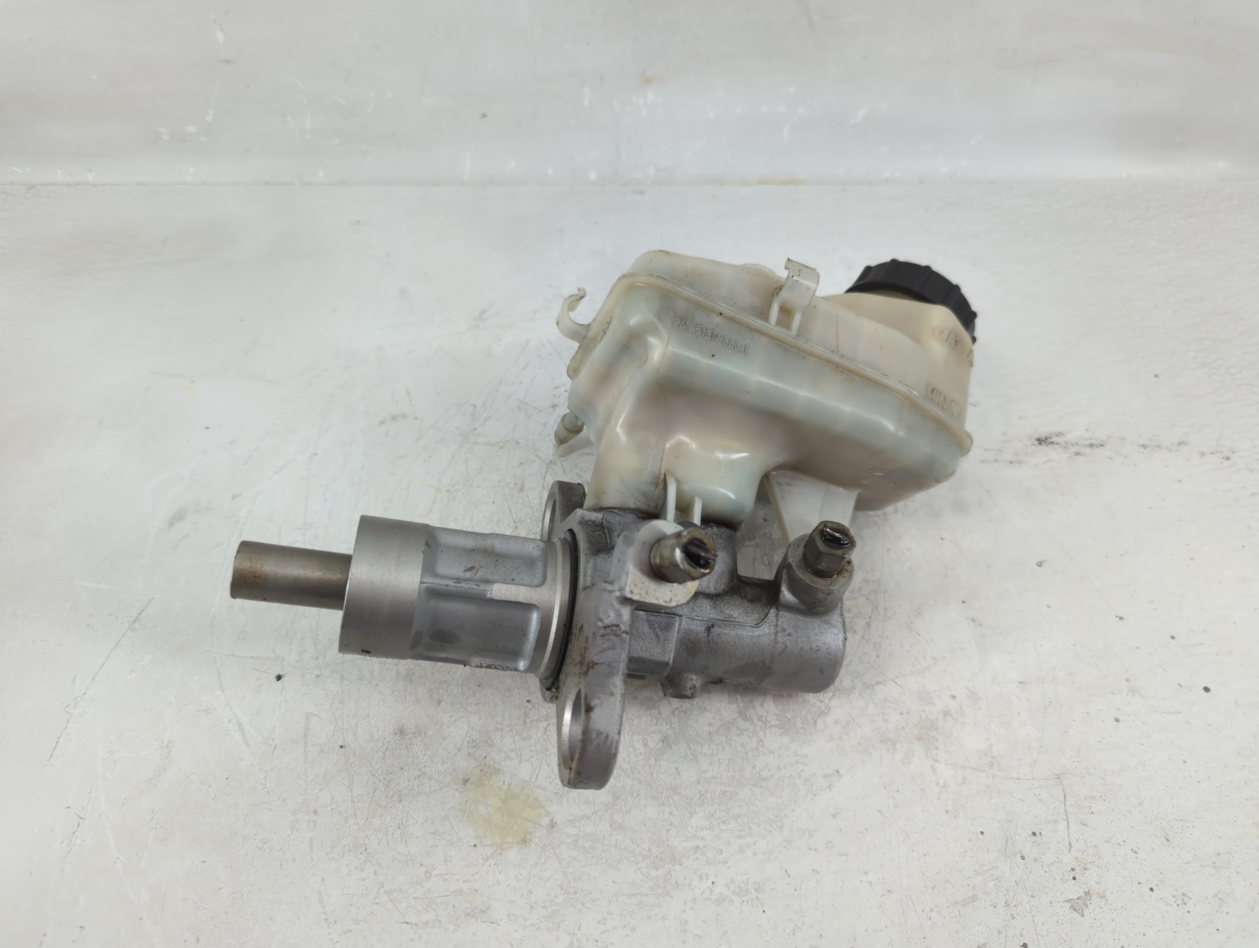 2011-2016 Chevrolet Cruze Brake Master Cylinder 1208552 - Oemusedautoparts1.com