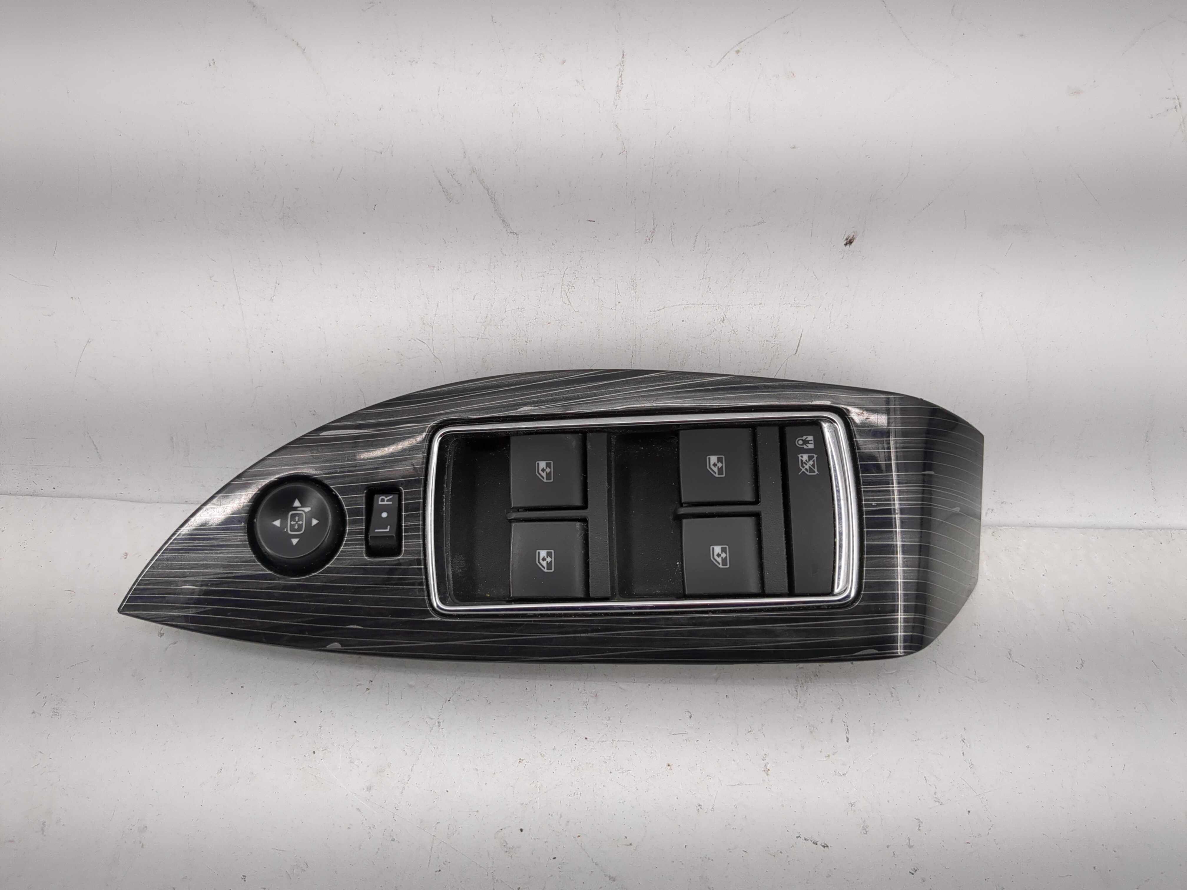 2014-2020 Chevrolet Impala Driver Left Door Master Power Window Switch 1208580 - Oemusedautoparts1.com