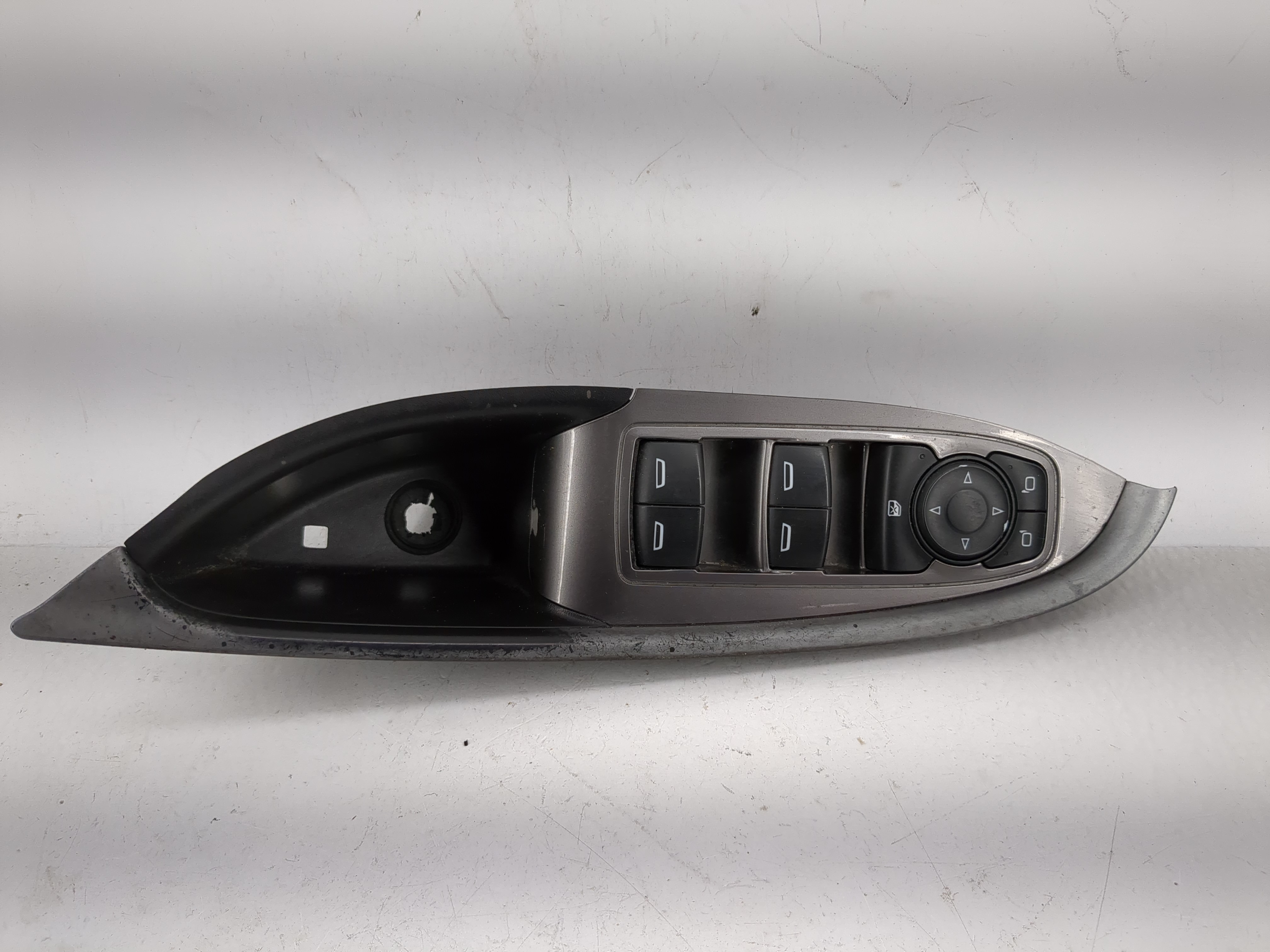 2016-2021 Chevrolet Malibu Driver Left Door Master Power Window Switch 1208609 - Oemusedautoparts1.com