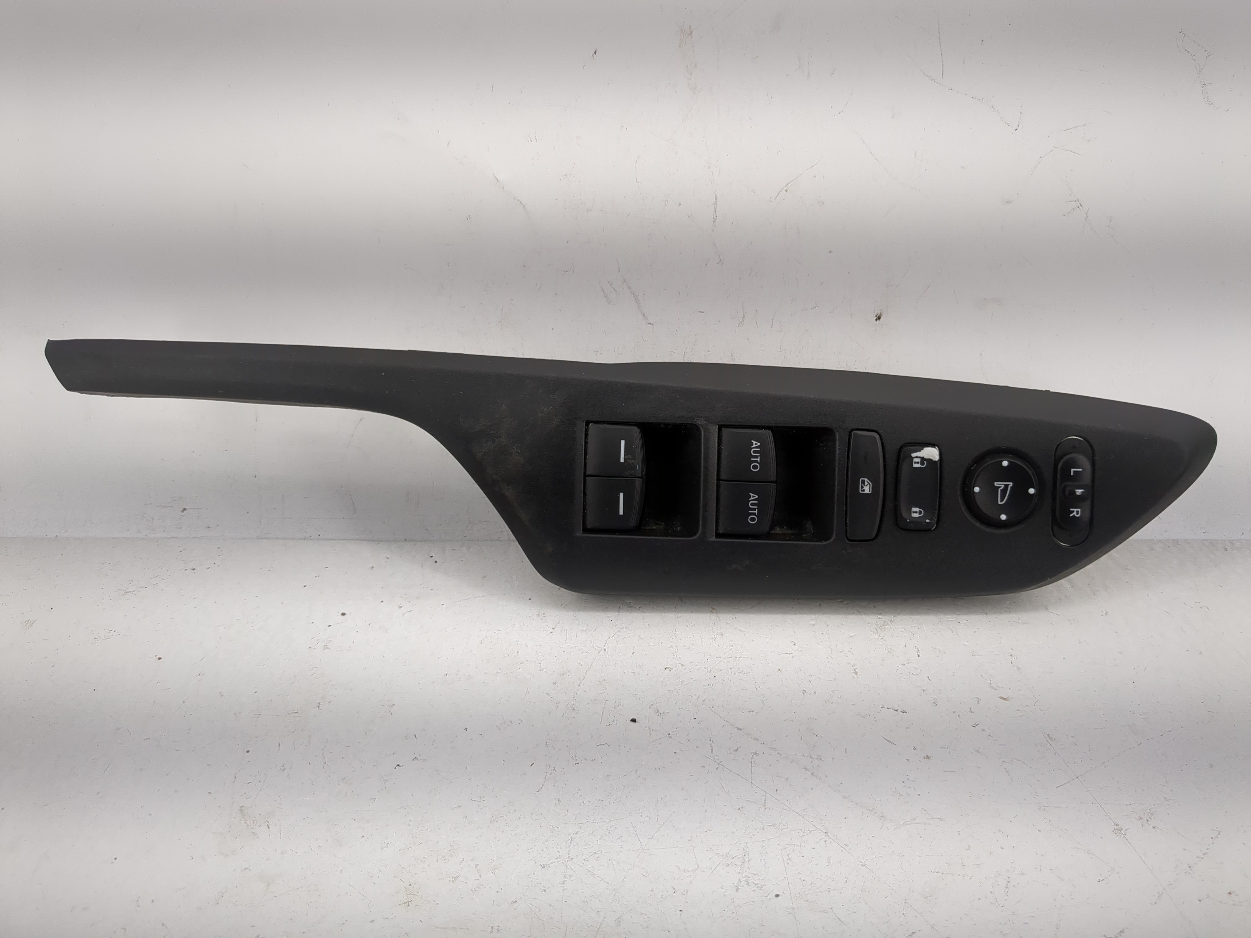 2013-2017 Honda Accord Driver Left Door Master Power Window Switch 1208611 - Oemusedautoparts1.com
