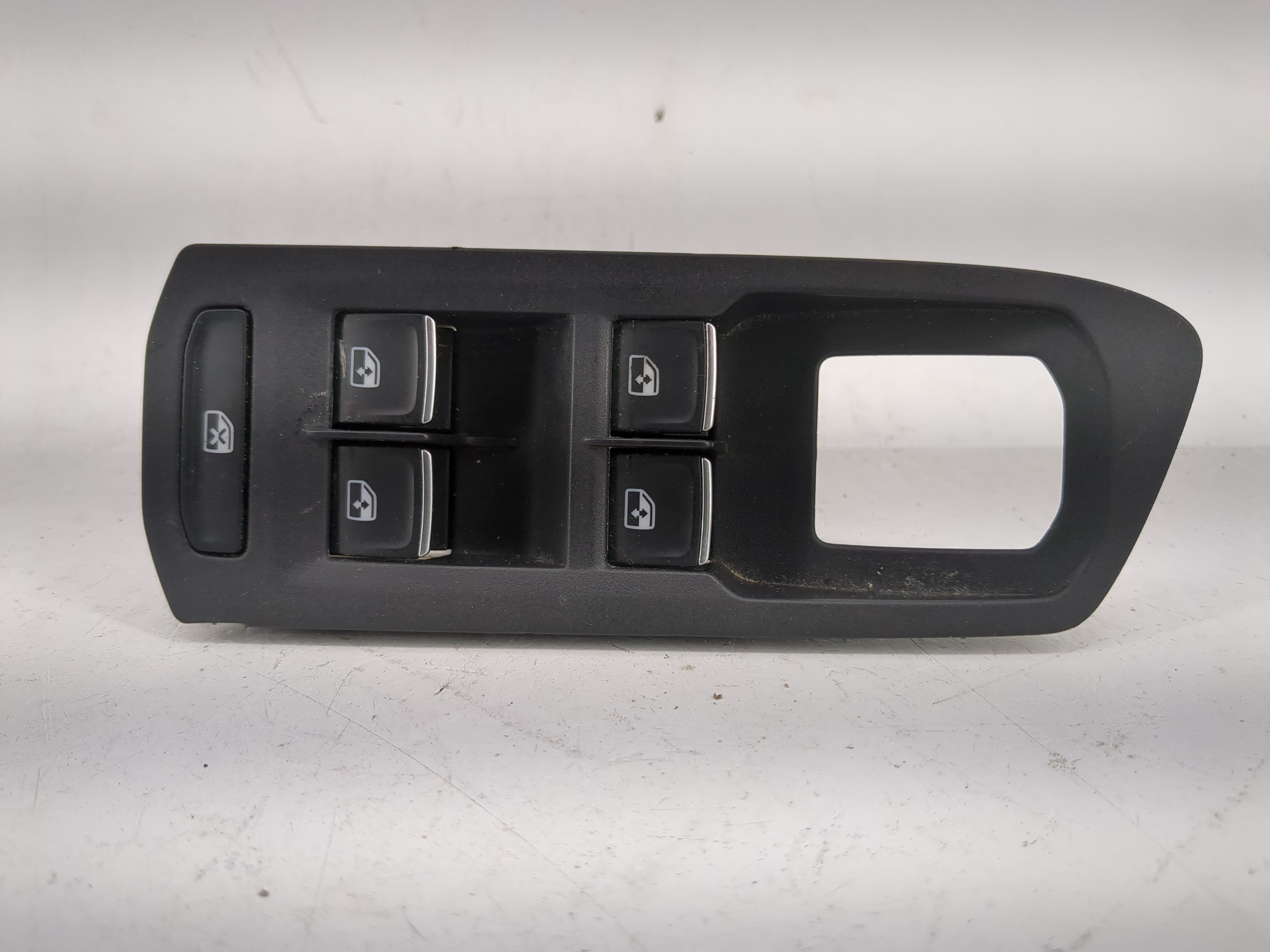 Volkswagen Atlas Driver Left Door Master Power Window Switch 1208617 - Oemusedautoparts1.com