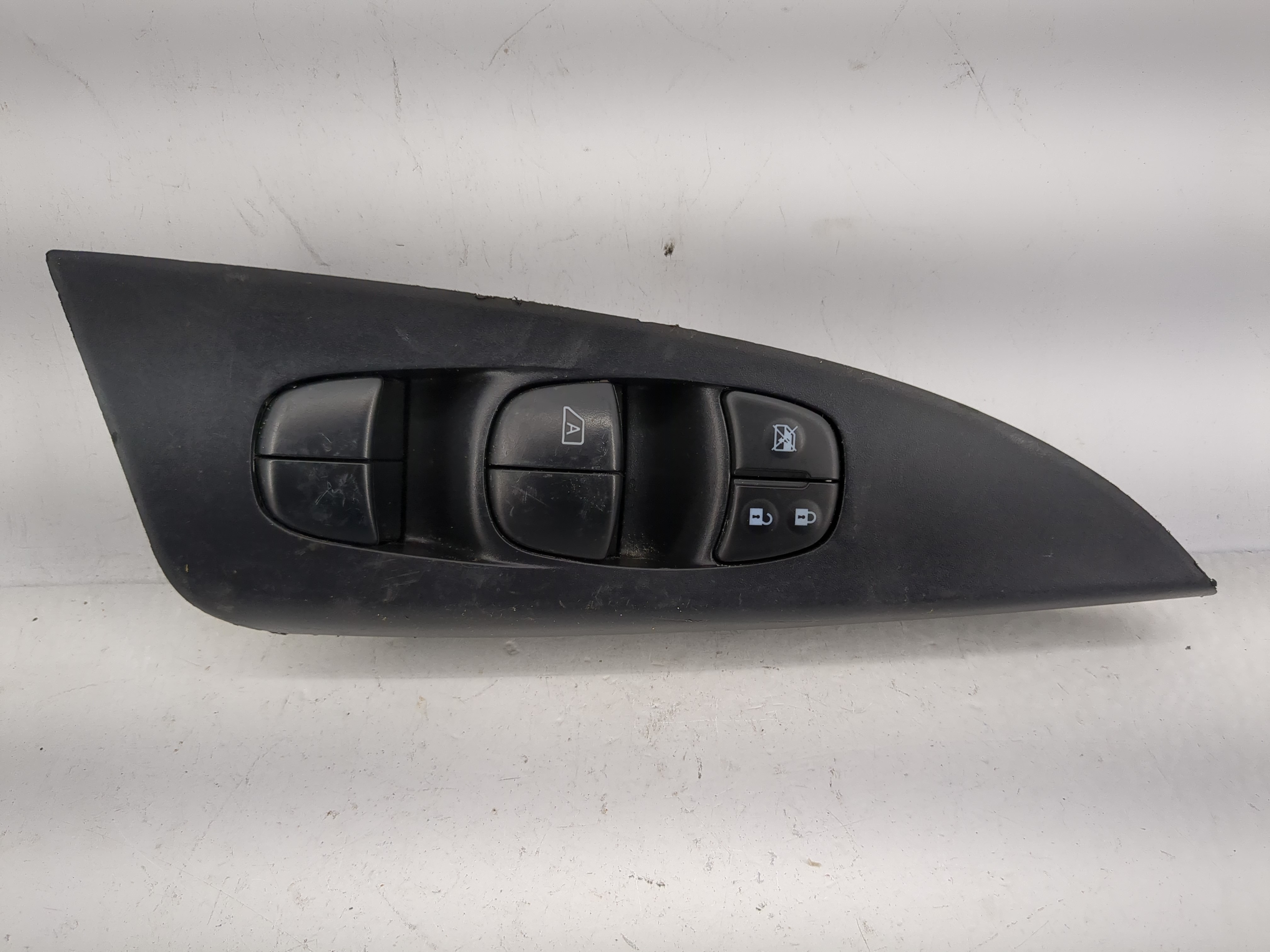 2013-2019 Nissan Sentra Driver Left Door Master Power Window Switch 1208650 - Oemusedautoparts1.com