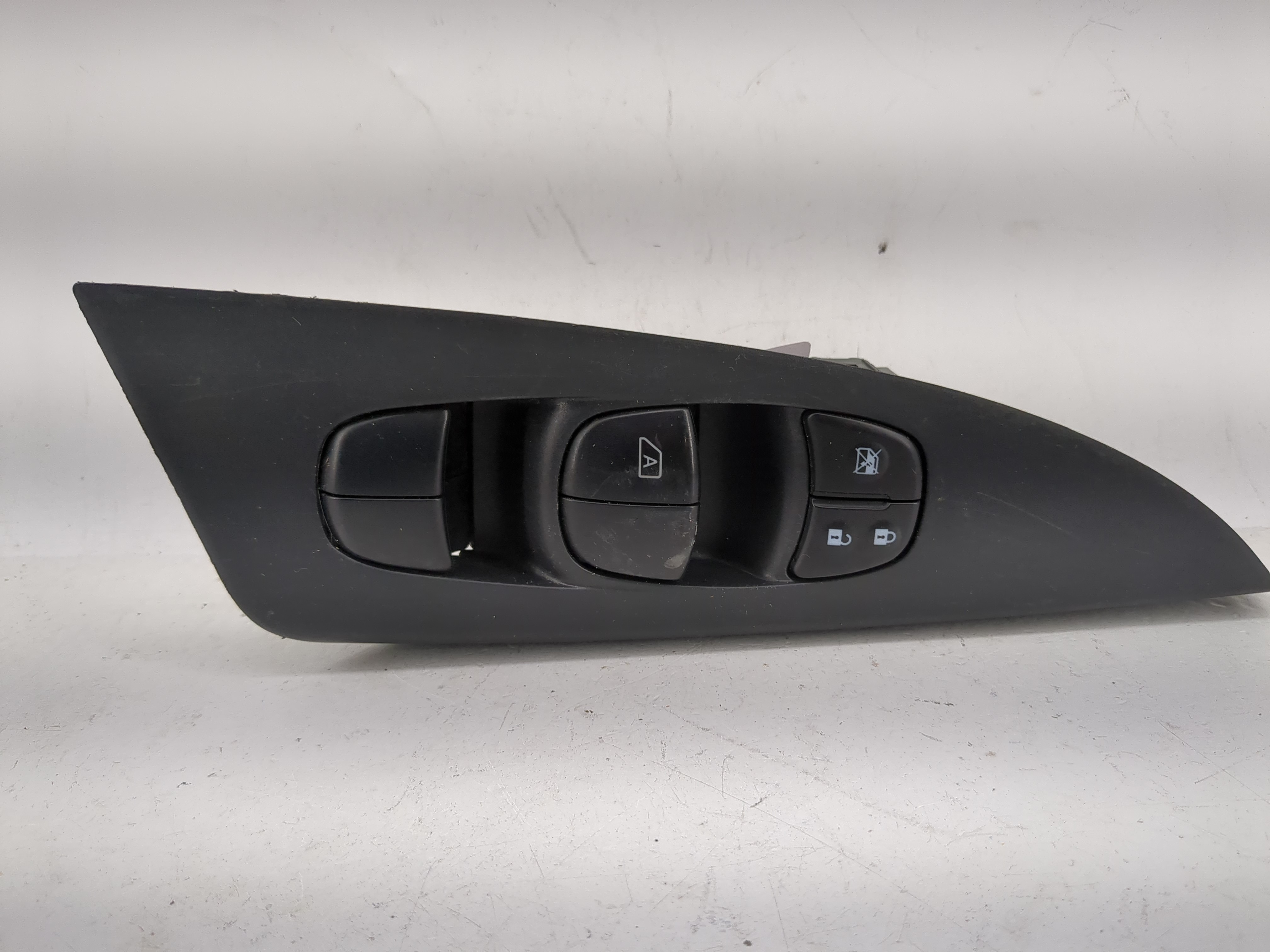 2013-2019 Nissan Sentra Driver Left Door Master Power Window Switch 1208659 - Oemusedautoparts1.com