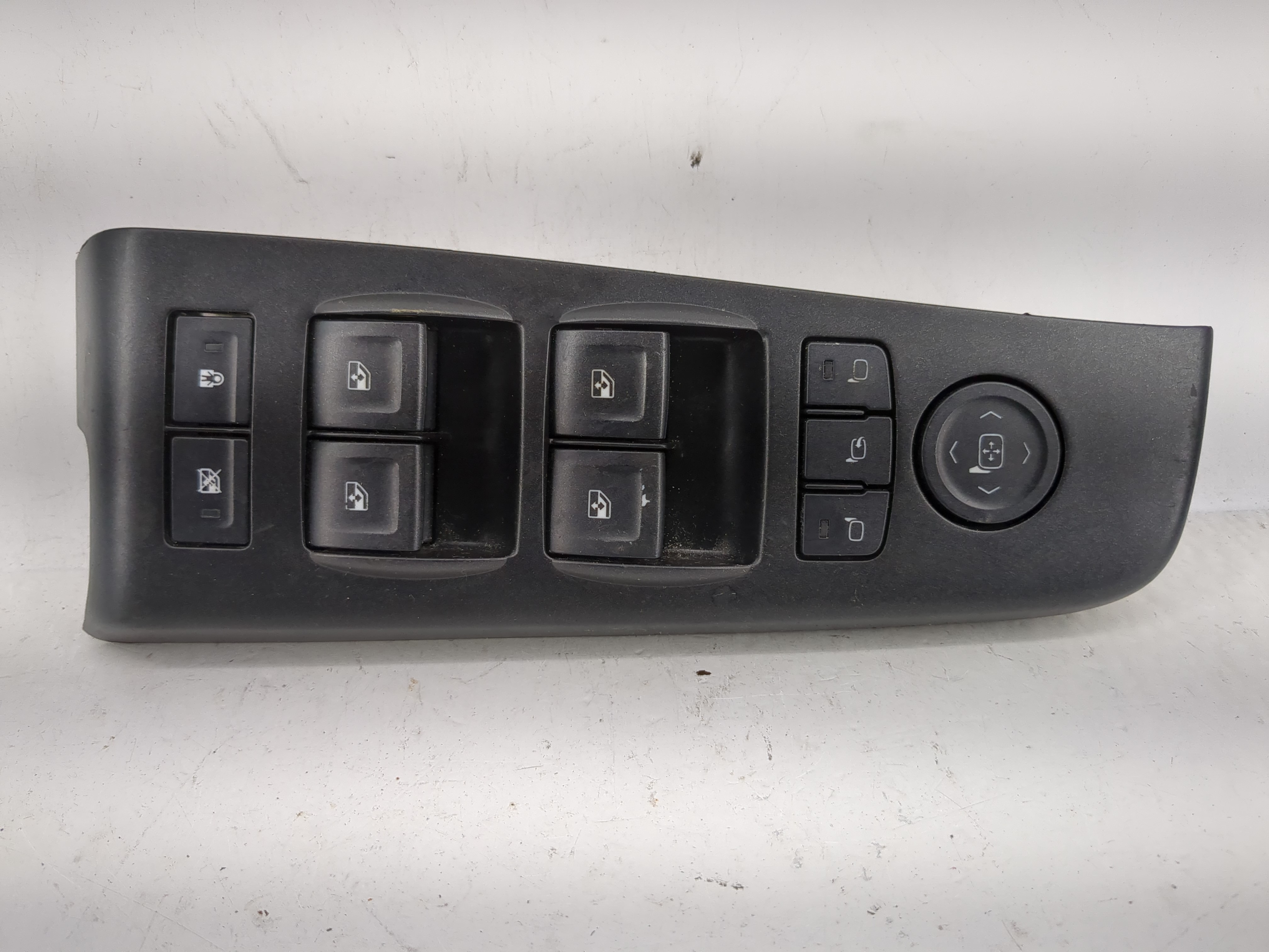 Gmc Yukon Xl 1500 Driver Left Door Master Power Window Switch 1208660 - Oemusedautoparts1.com