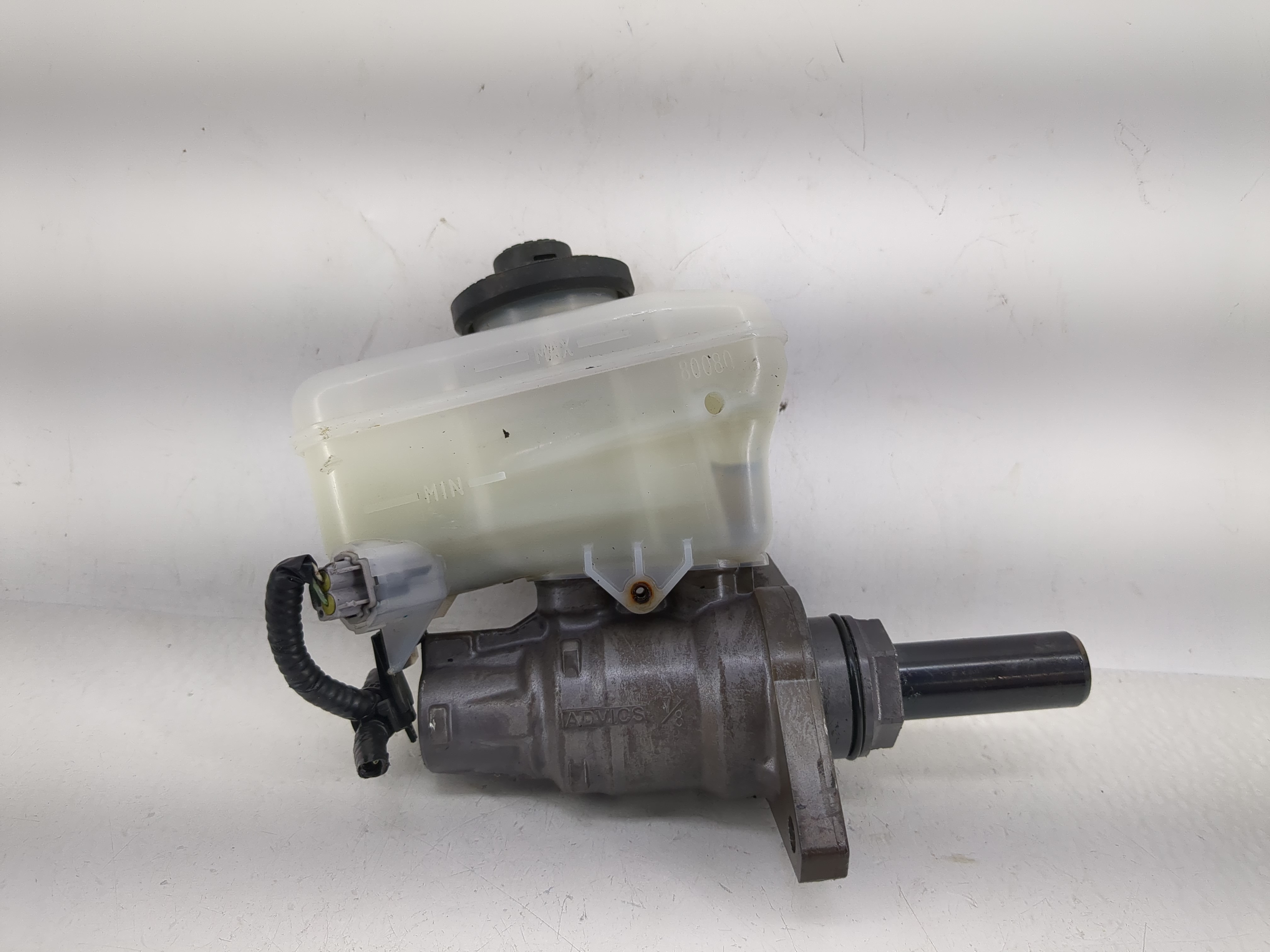 Picture of 2006-2006 Lexus Gs300 Brake Master Cylinder 1208676