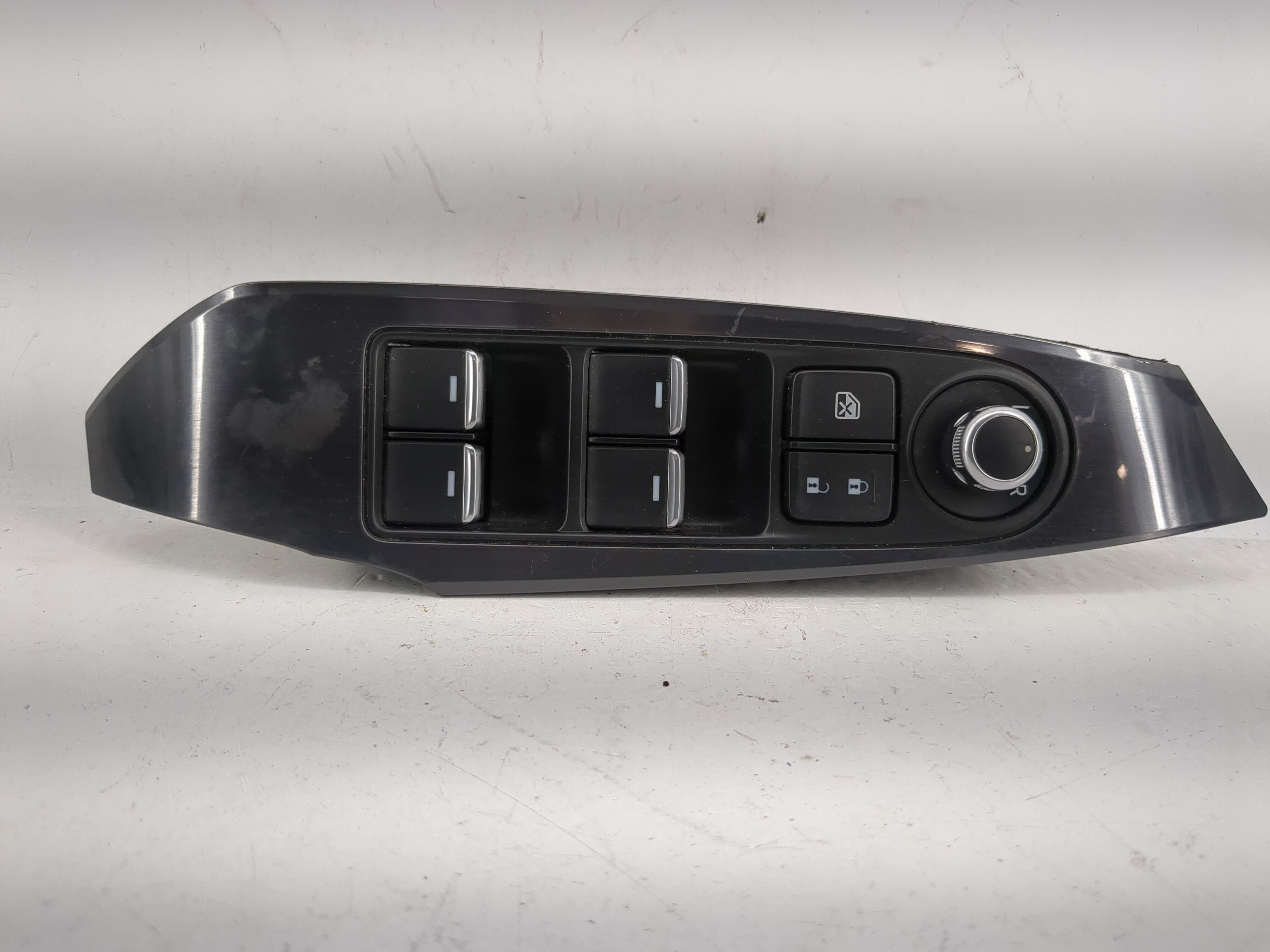 2016-2016 Mazda 6 Driver Left Door Master Power Window Switch Gjr9684l 6 1208707 - Oemusedautoparts1.com