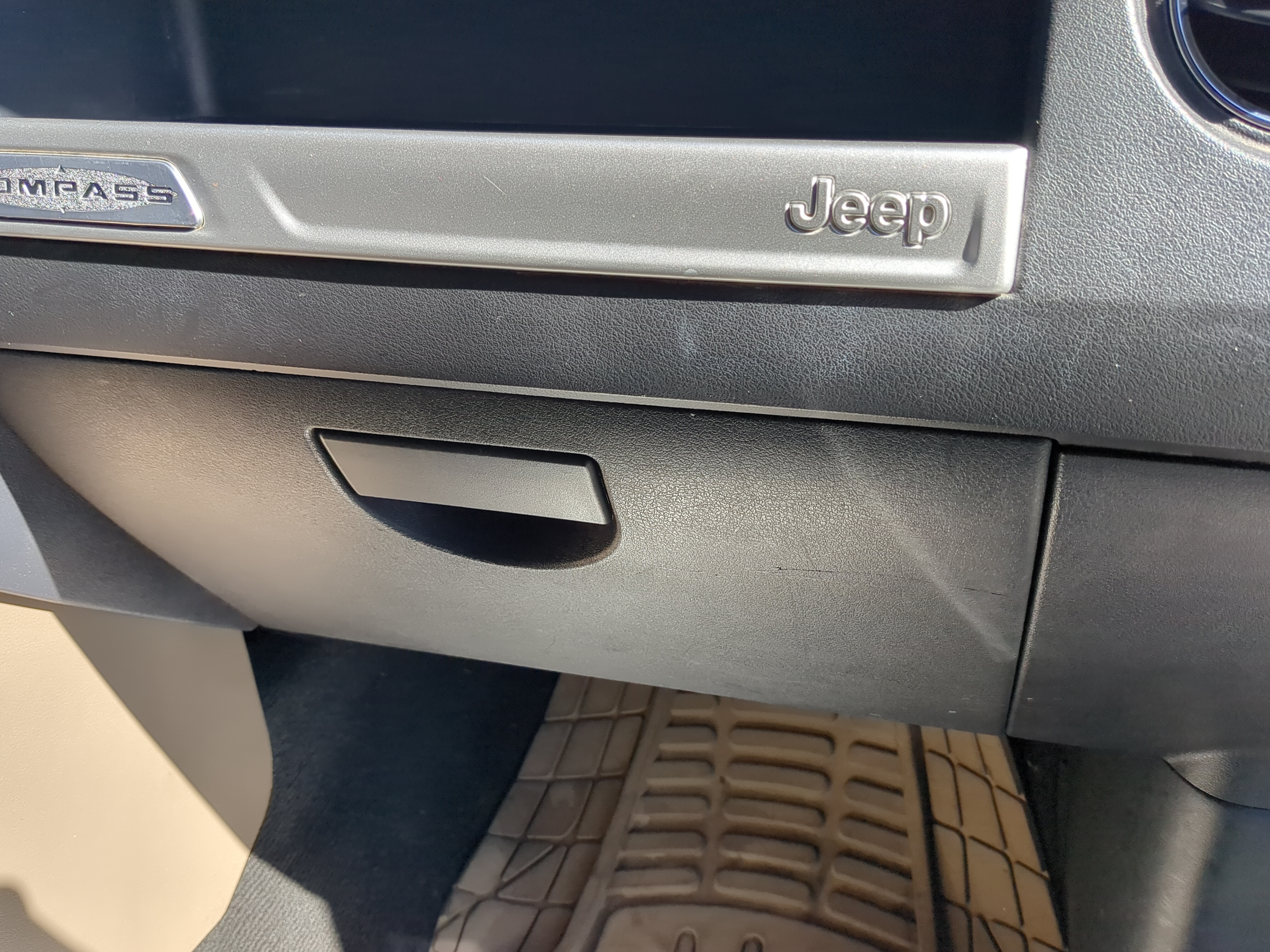 2015 Jeep Compass Passenger Glove Box Door Storage Compartment 1209058 - Oemusedautoparts1.com