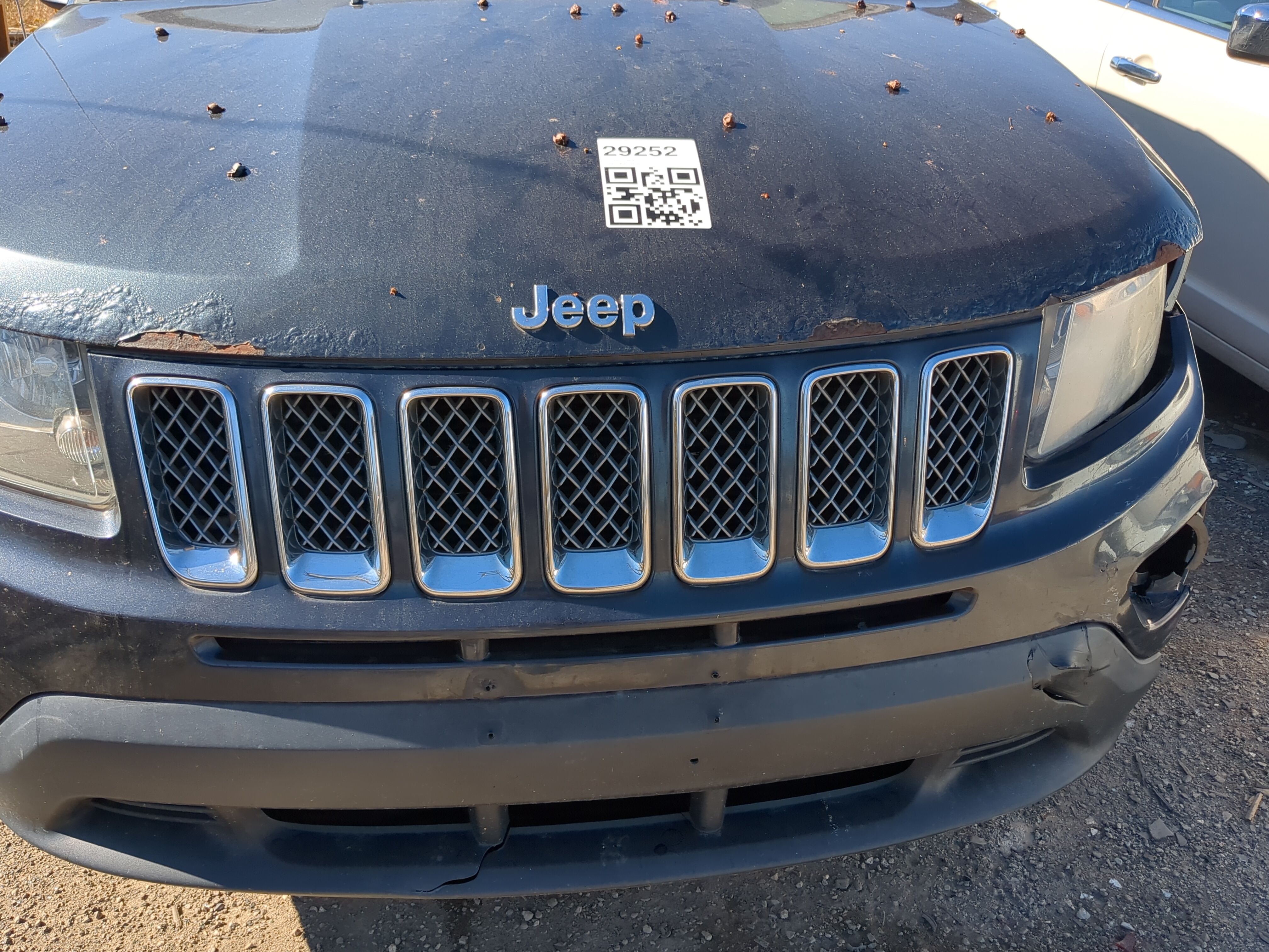 2014-2017 Jeep Compass Front Grille Bumper Not Included 1209090 - Oemusedautoparts1.com