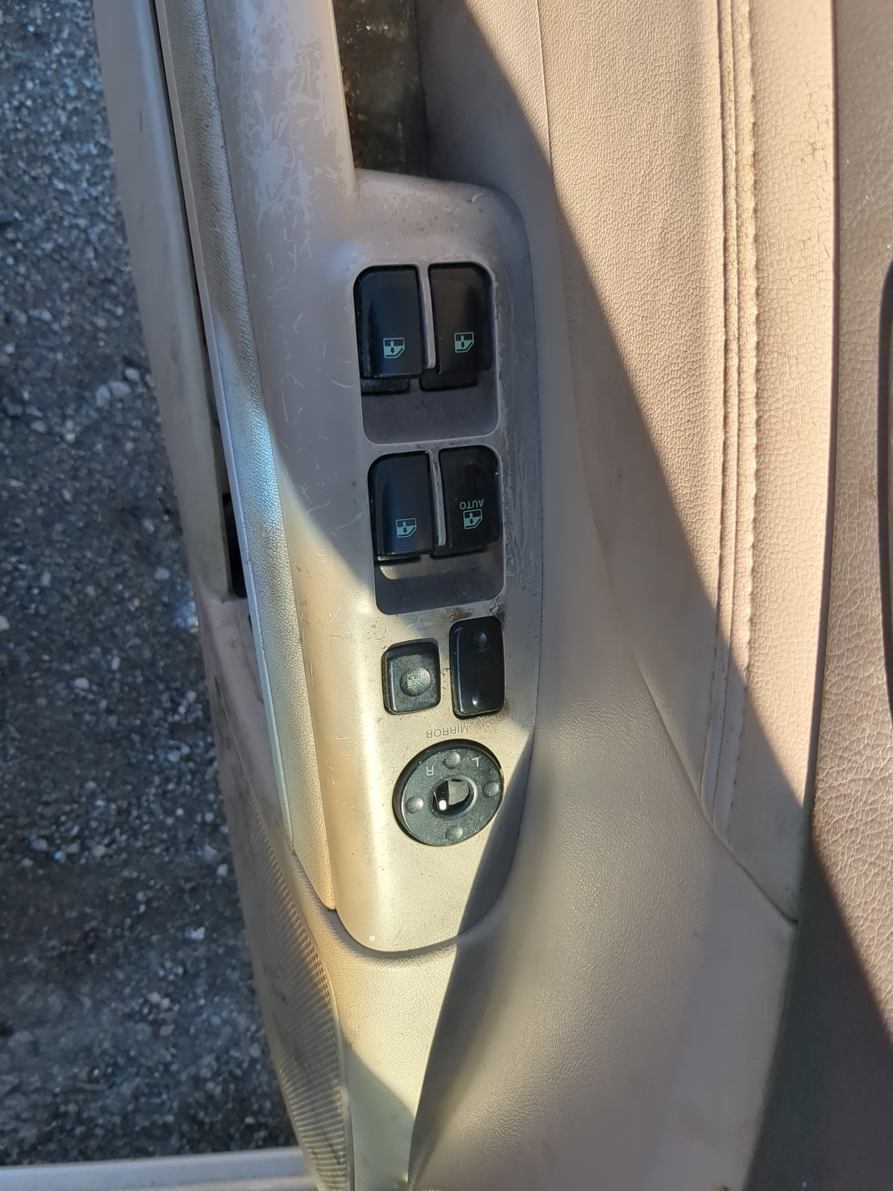 2006-2008 Hyundai Sonata Driver Left Door Master Power Window Switch 1209118 - Oemusedautoparts1.com