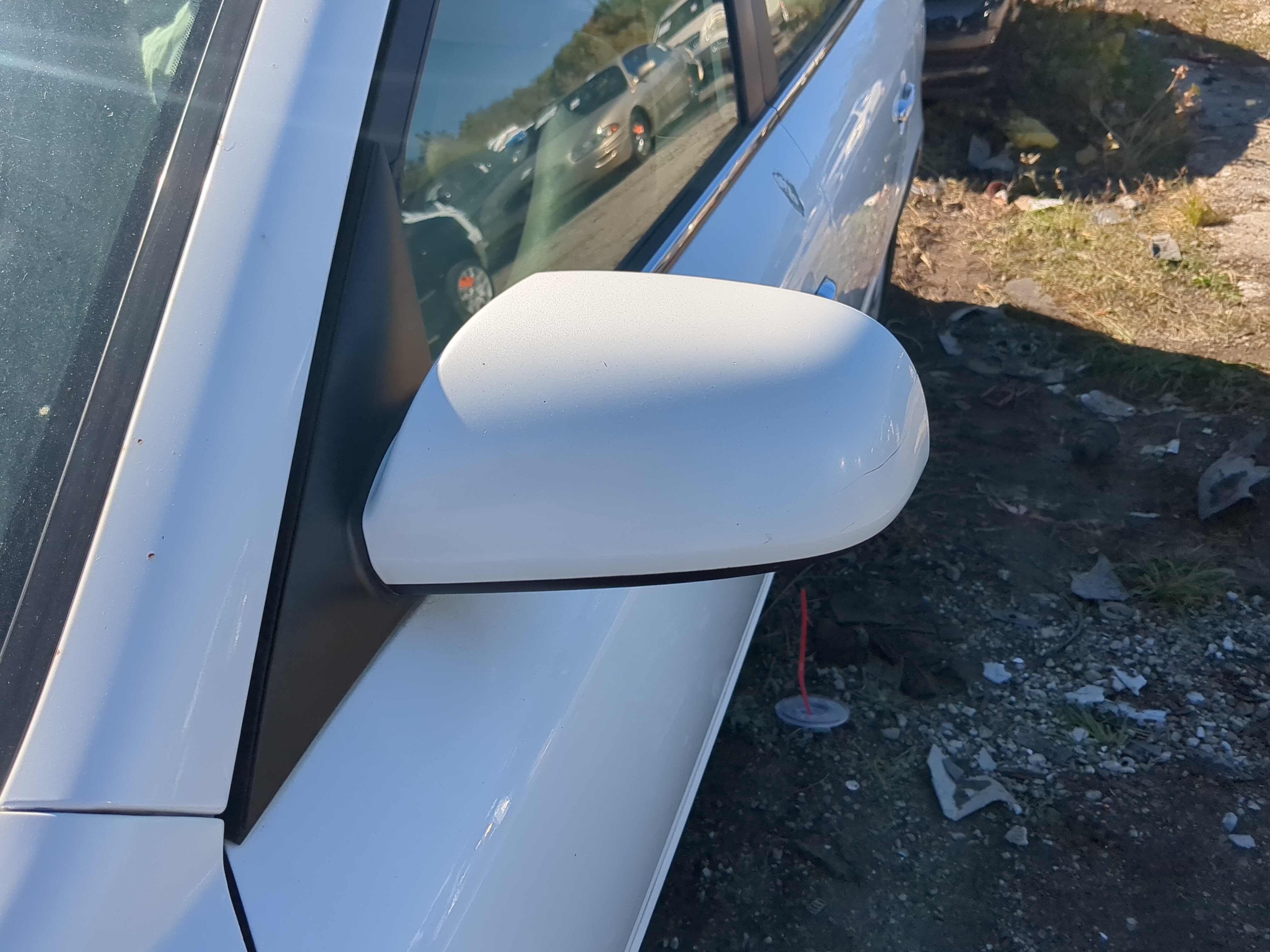 2006-2010 Hyundai Sonata Driver Left Side View Power Door Mirror 1209221 - Oemusedautoparts1.com