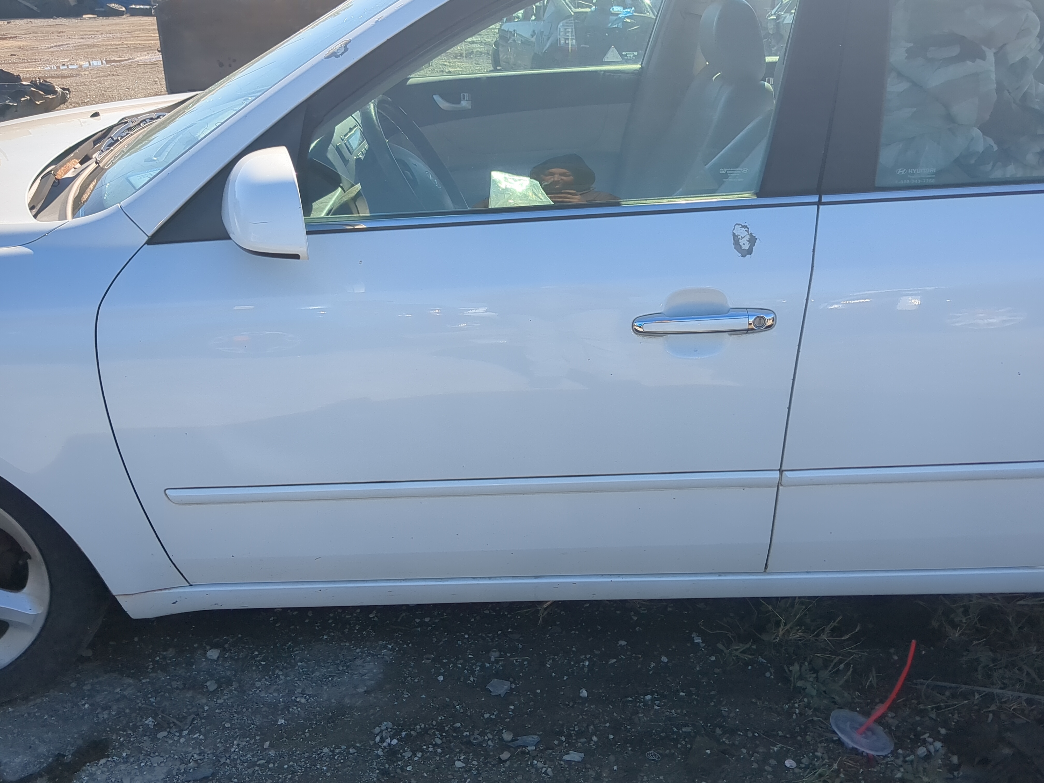 2006-2010 Hyundai Sonata Driver Front Door Oem 1209262 - Oemusedautoparts1.com