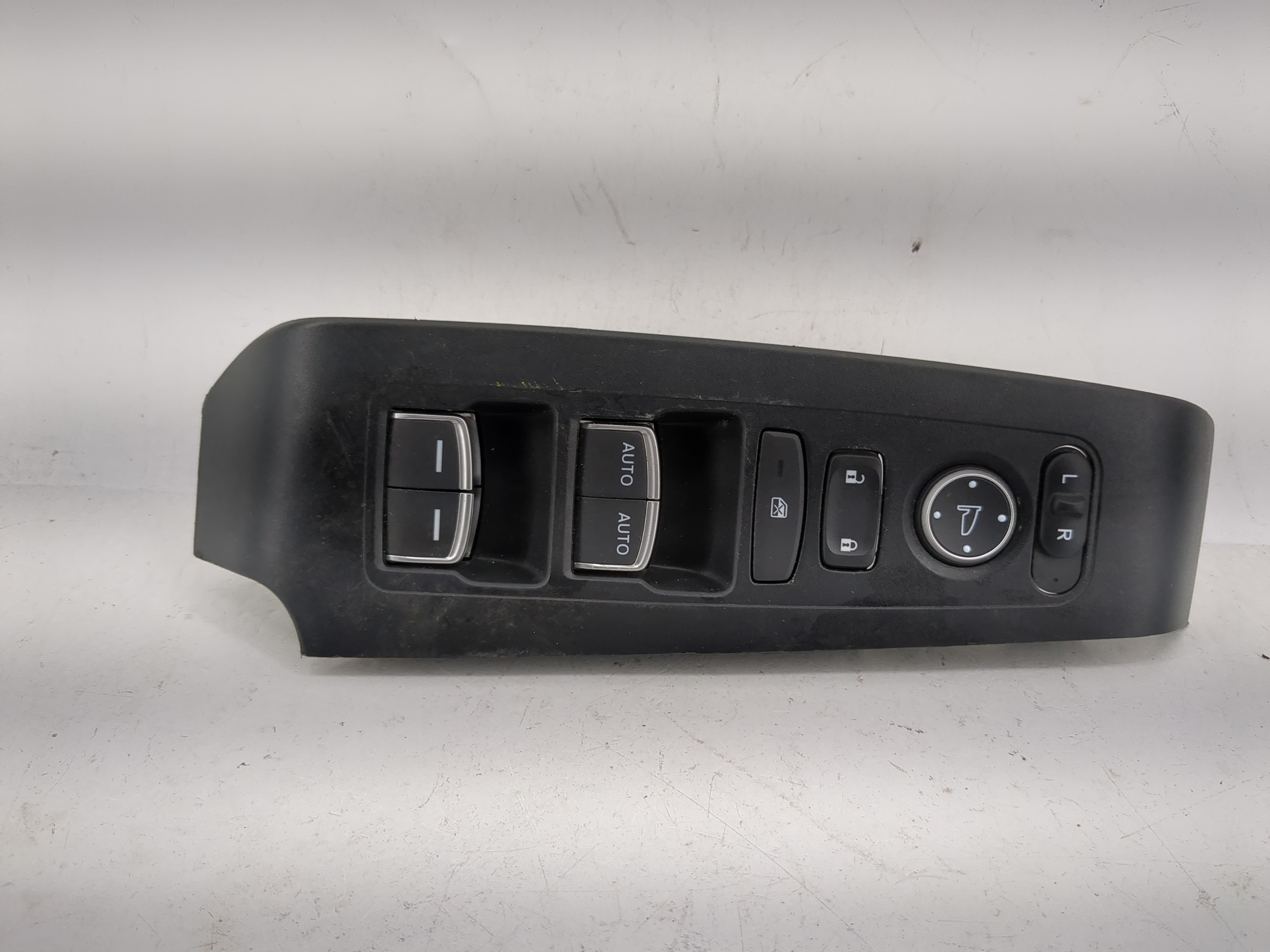 2022-2022 Honda Civic Driver Left Door Master Power Window Switch M64590 1209276 - Oemusedautoparts1.com