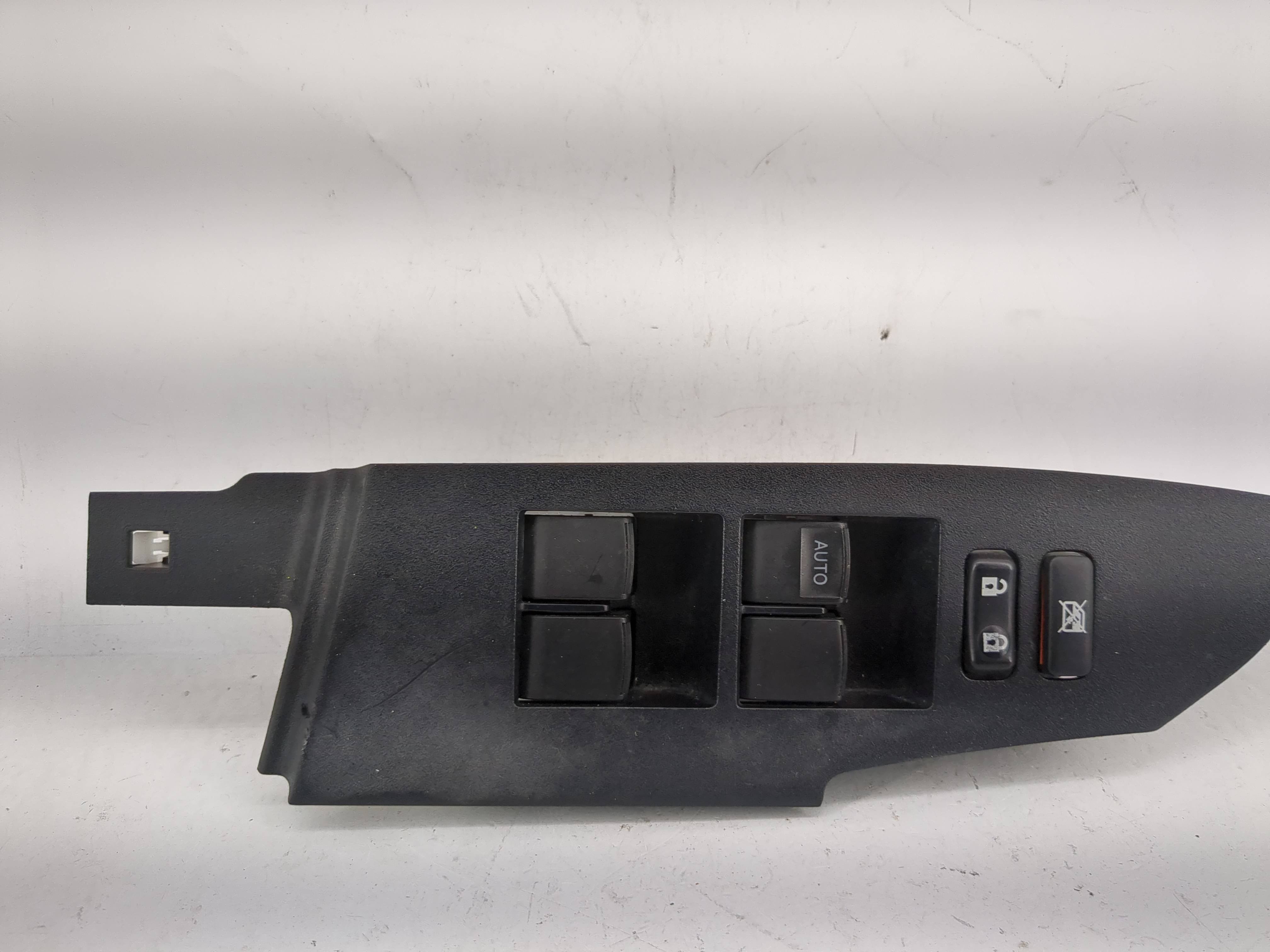 2013-2019 Nissan Sentra Driver Left Door Master Power Window Switch 1209278 - Oemusedautoparts1.com