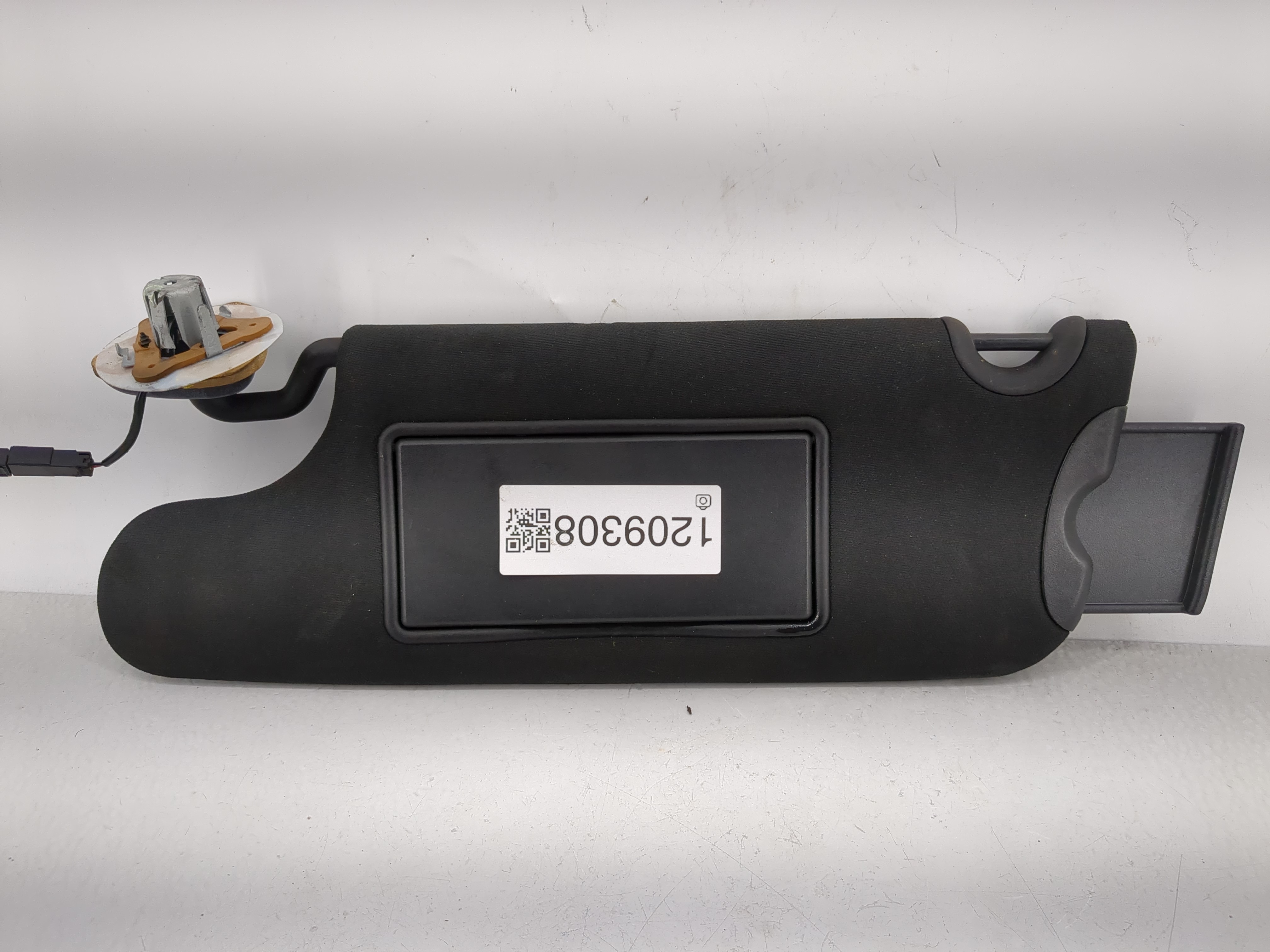 2008-2014 Dodge Challenger Passenger Sun Visor Mirror Right Sunvisor 1209308 - Oemusedautoparts1.com