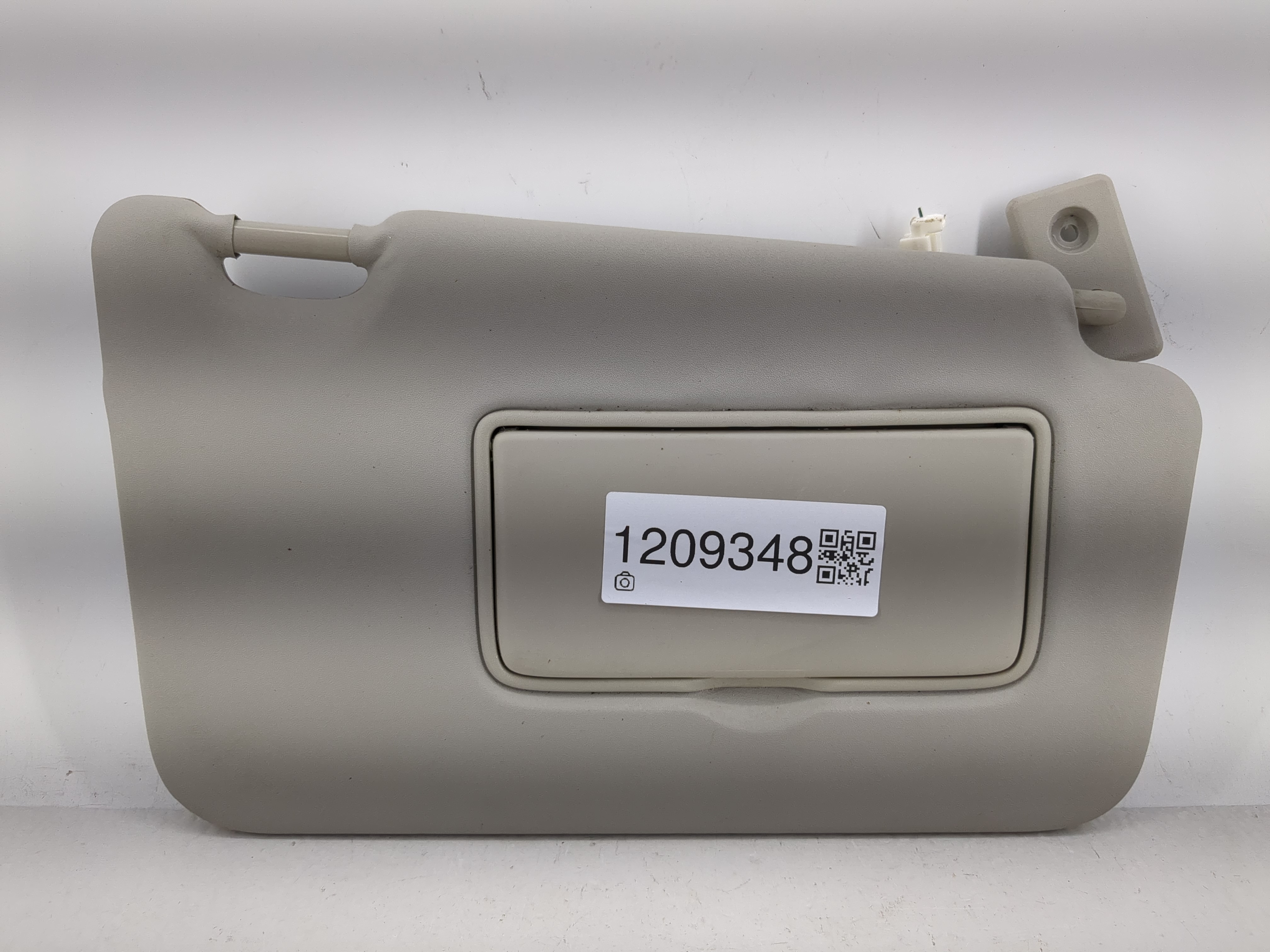 2018-2021 Nissan Kicks Passenger Sun Visor Mirror Right Sunvisor Grey 1209348 - Oemusedautoparts1.com