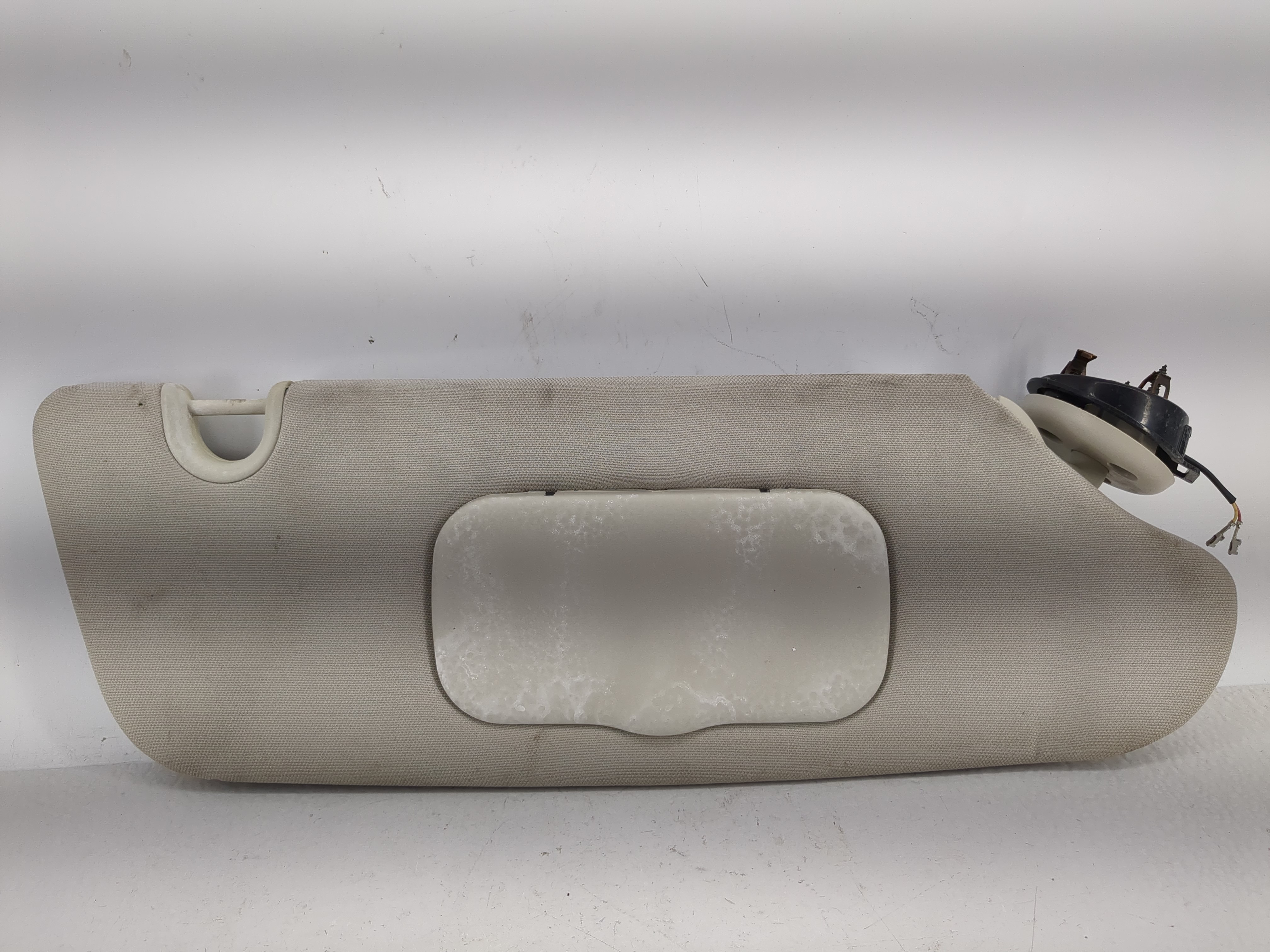 2011-2016 Chrysler Town & Country Driver Sun Visor Mirror Left Sunvisor 1209425 - Oemusedautoparts1.com