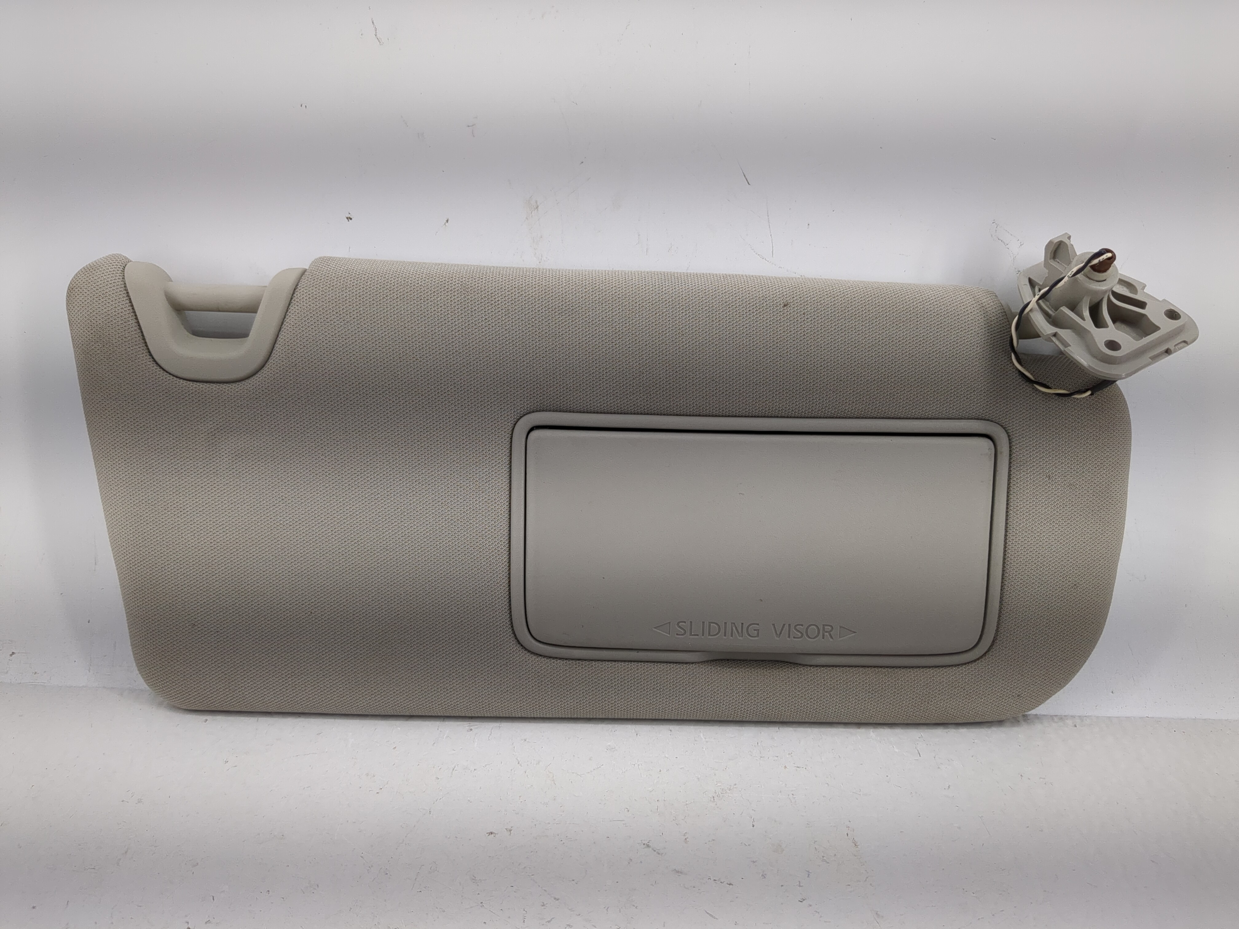 Picture of 2021-2022 Nissan Altima Driver Sun Visor Mirror Left Sunvisor Gray 1209429