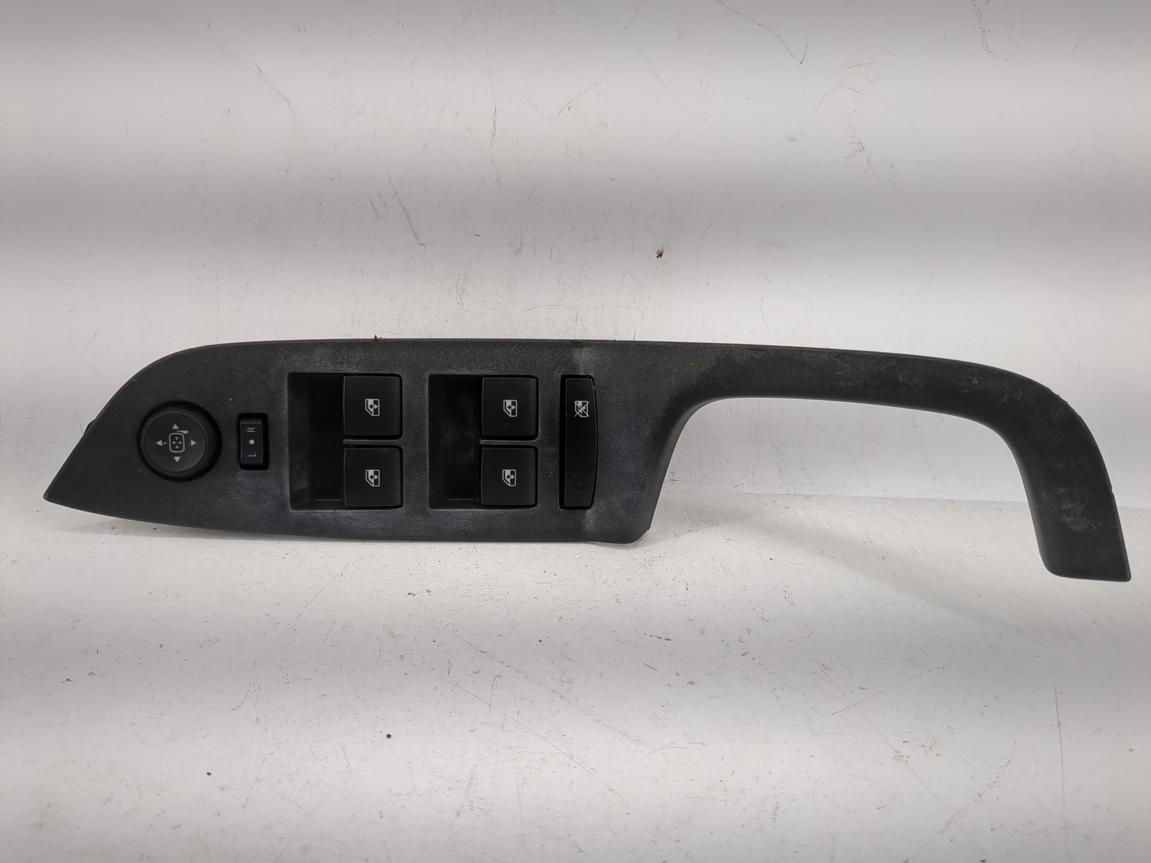 2010-2017 Chevrolet Equinox Driver Left Door Master Power Window Switch 1209449 - Oemusedautoparts1.com