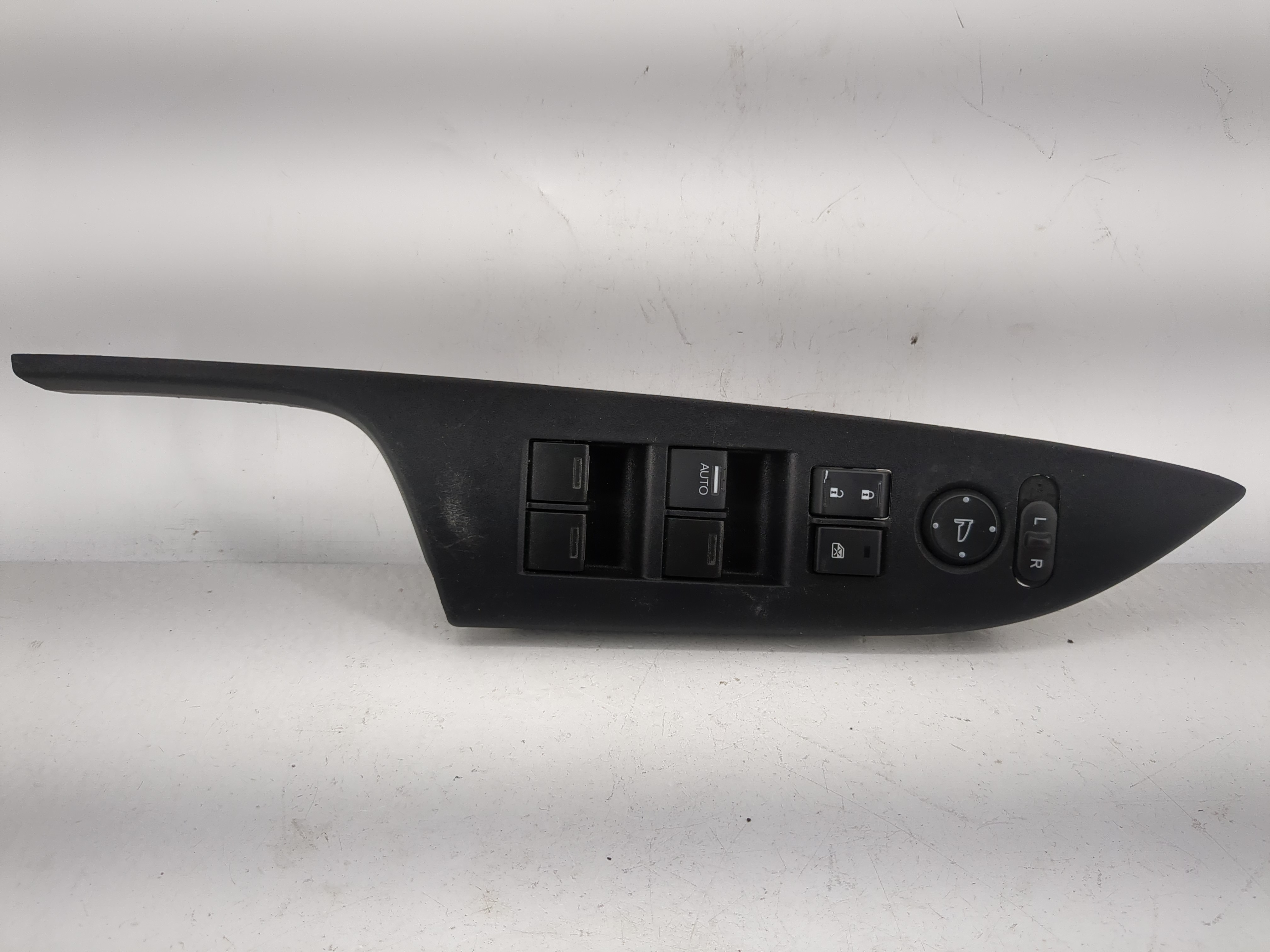 2013-2017 Honda Accord Driver Left Door Master Power Window Switch 1209451 - Oemusedautoparts1.com