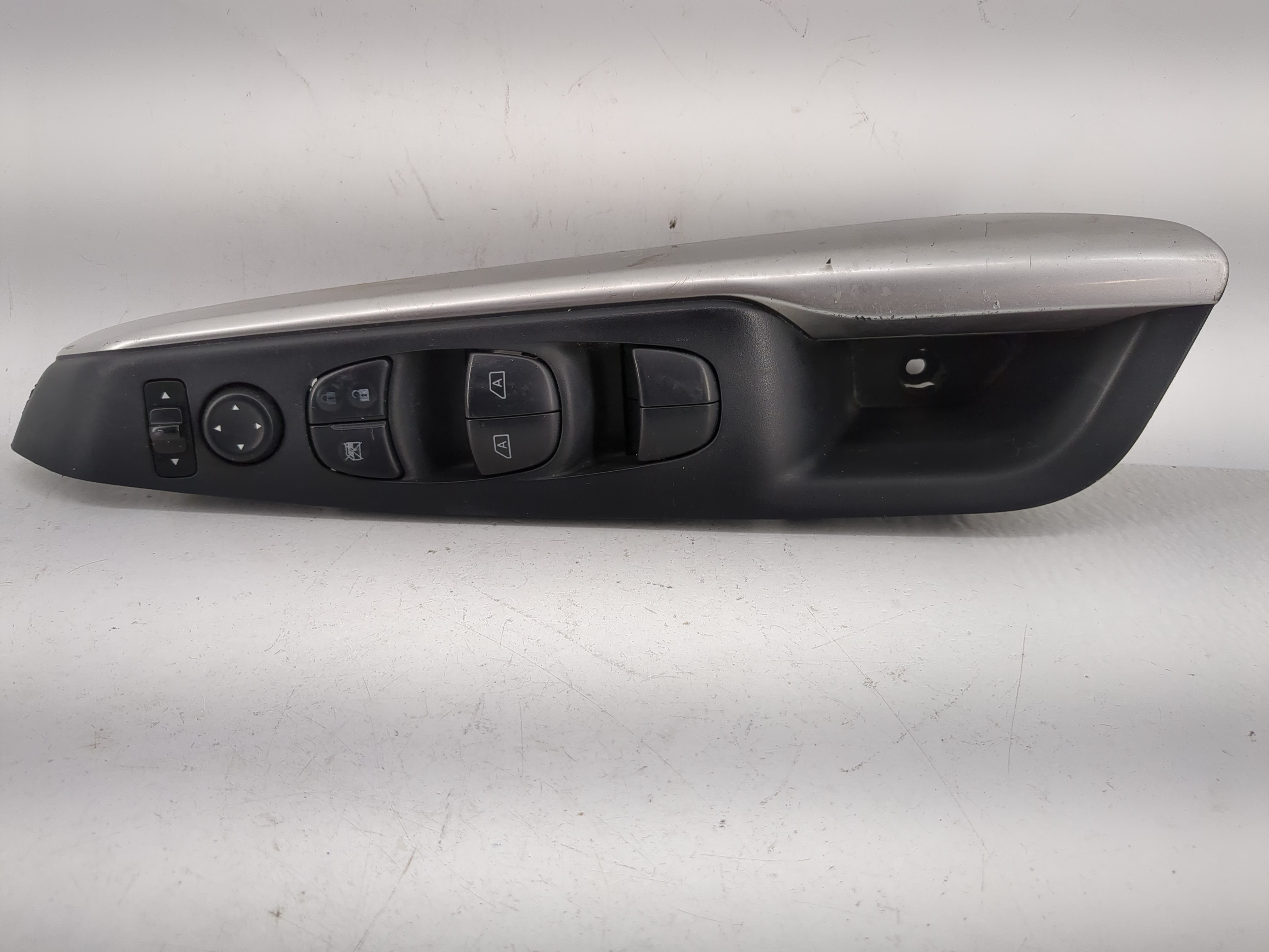2018-2021 Nissan Kicks Driver Left Door Master Power Window Switch 1209454 - Oemusedautoparts1.com