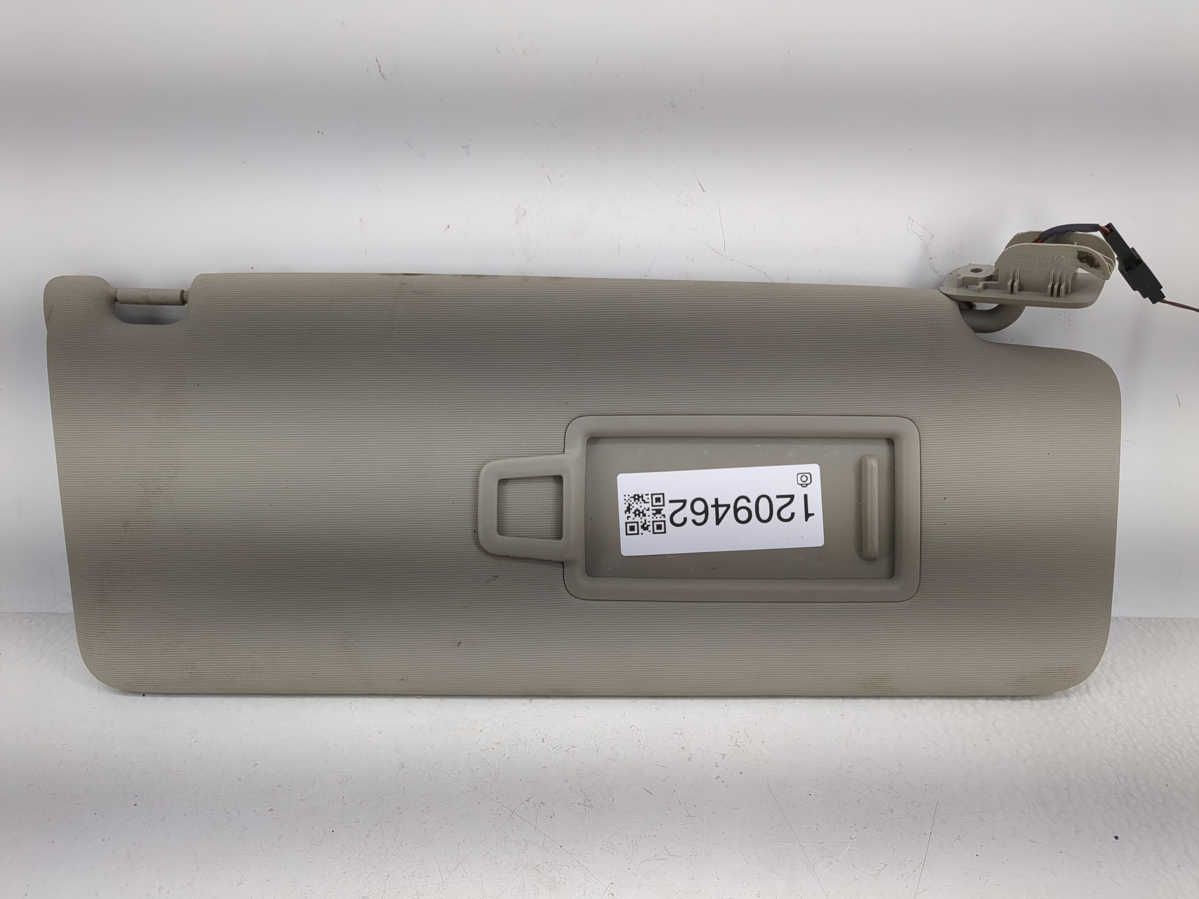 Volkswagen Atlas Passenger Sun Visor Mirror Right Sunvisor Beige 1209462 - Oemusedautoparts1.com