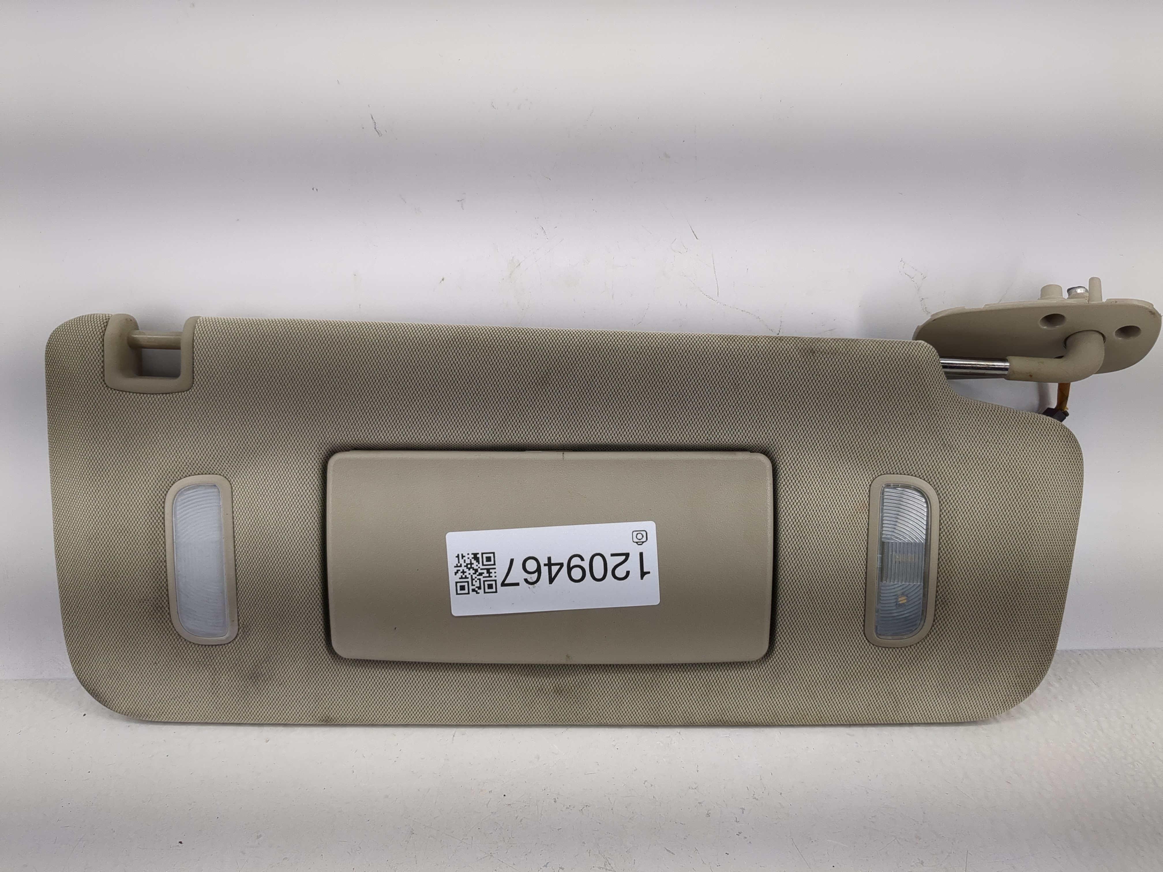2015-2020 Gmc Yukon Passenger Sun Visor Mirror Right Sunvisor Beige 1209467 - Oemusedautoparts1.com