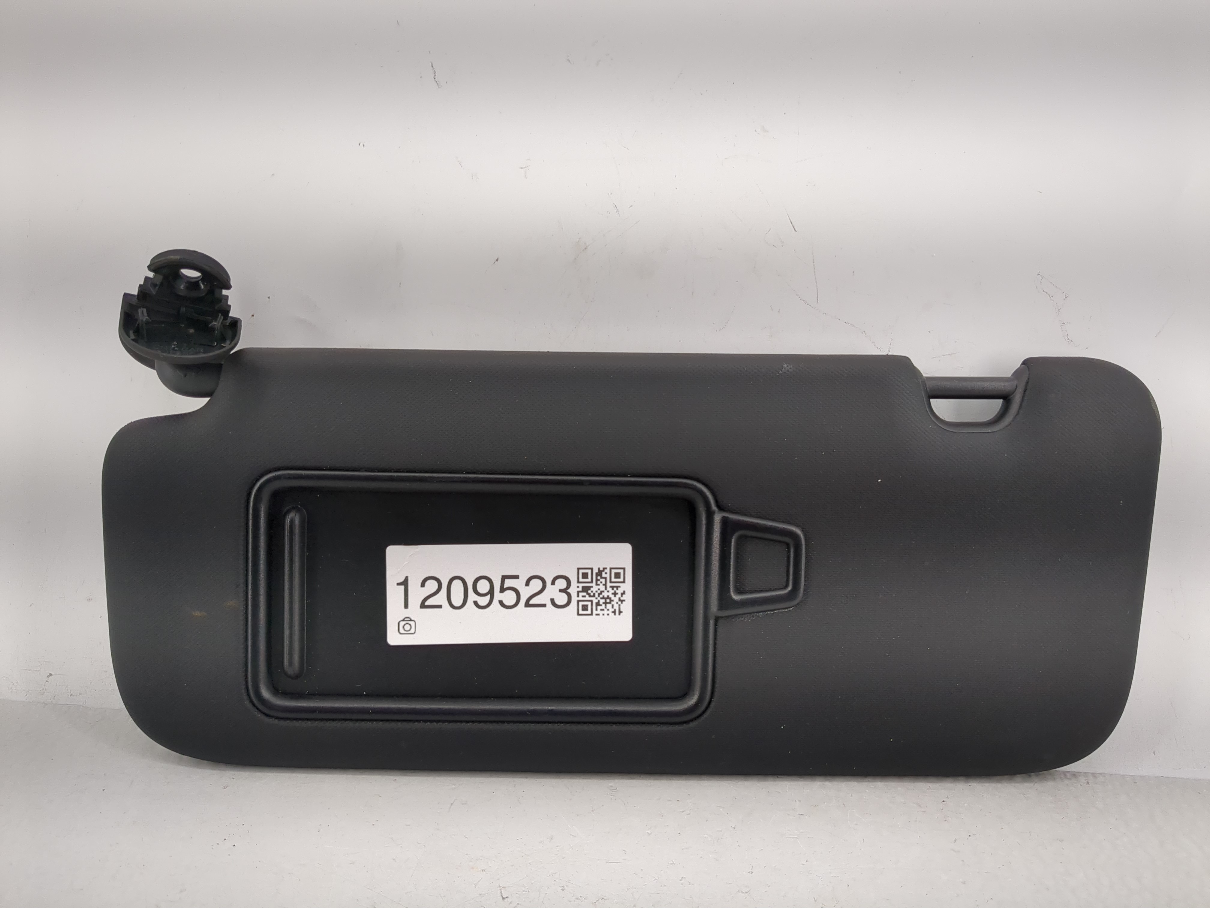 2025 Hyundai Elantra Driver Sun Visor Mirror Left Sunvisor Black 1209523 - Oemusedautoparts1.com