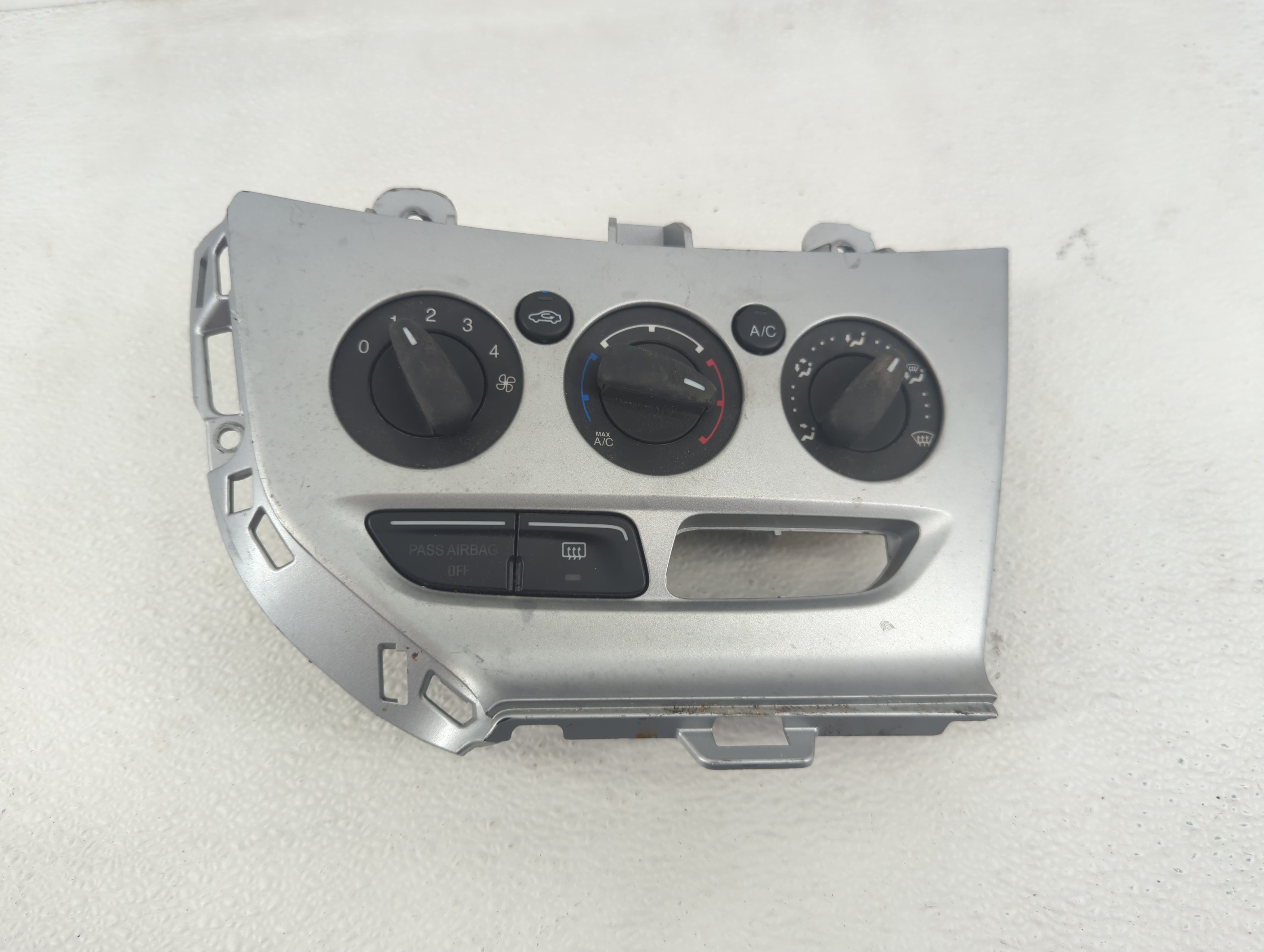 2013-2014 Ford Focus Ac Heater Roof Climate Control Cm5t-19980-ae 1209550 - Oemusedautoparts1.com
