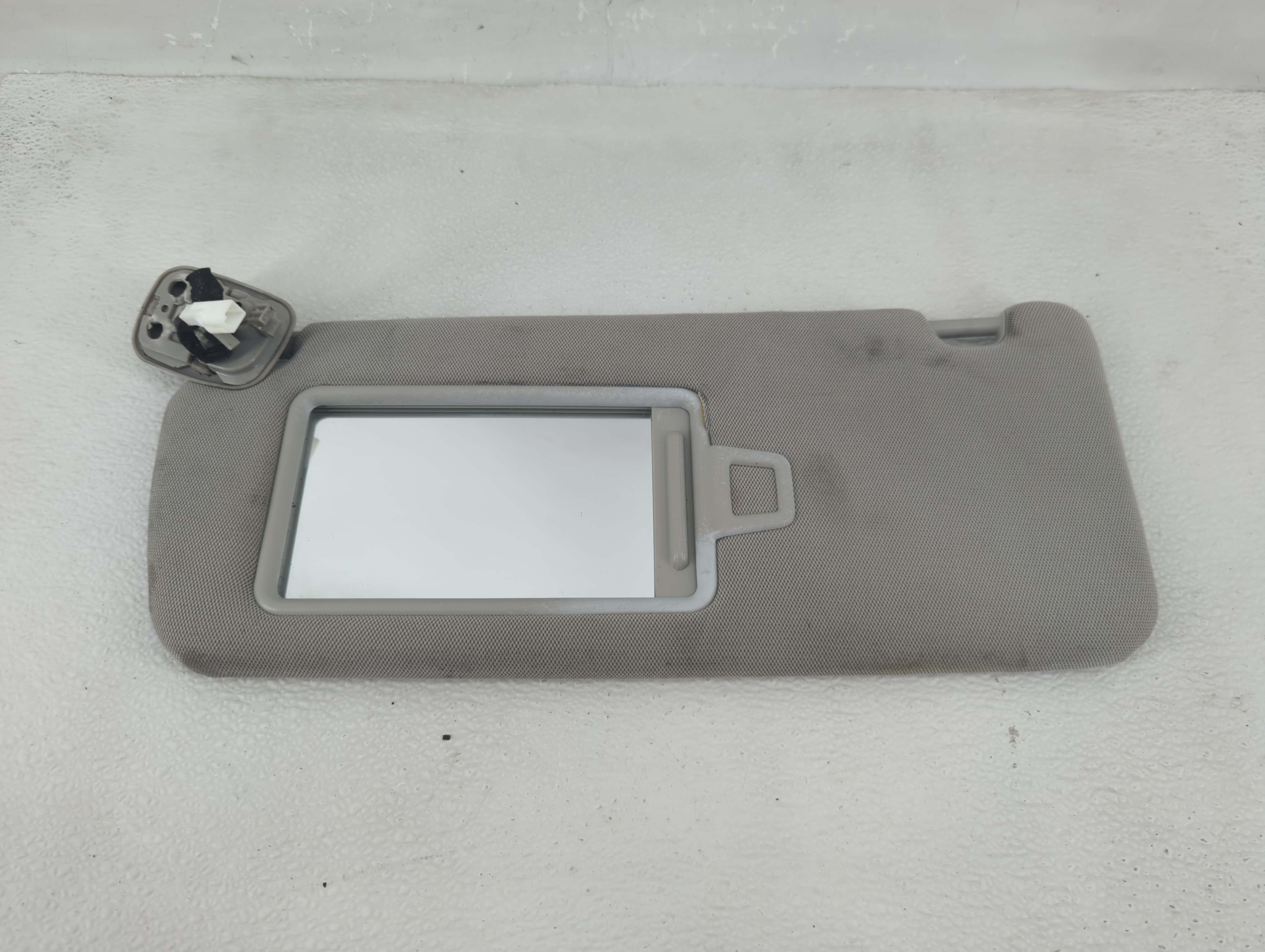 2016-2020 Kia Optima Driver Sun Visor Mirror Left Sunvisor Grey 1209552 - Oemusedautoparts1.com