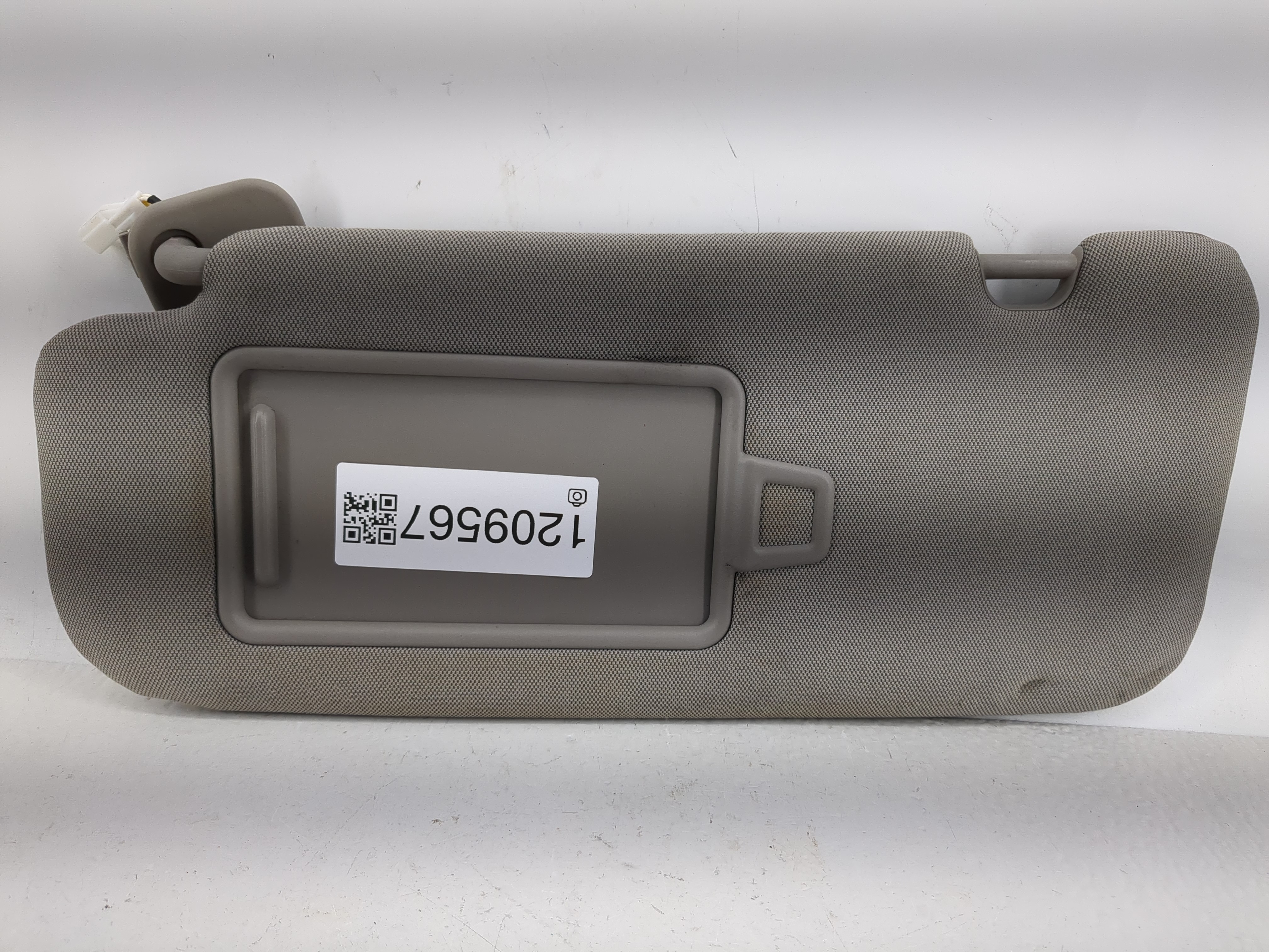2015-2016 Hyundai Genesis Driver Sun Visor Mirror Left Sunvisor Gray 1209567 - Oemusedautoparts1.com