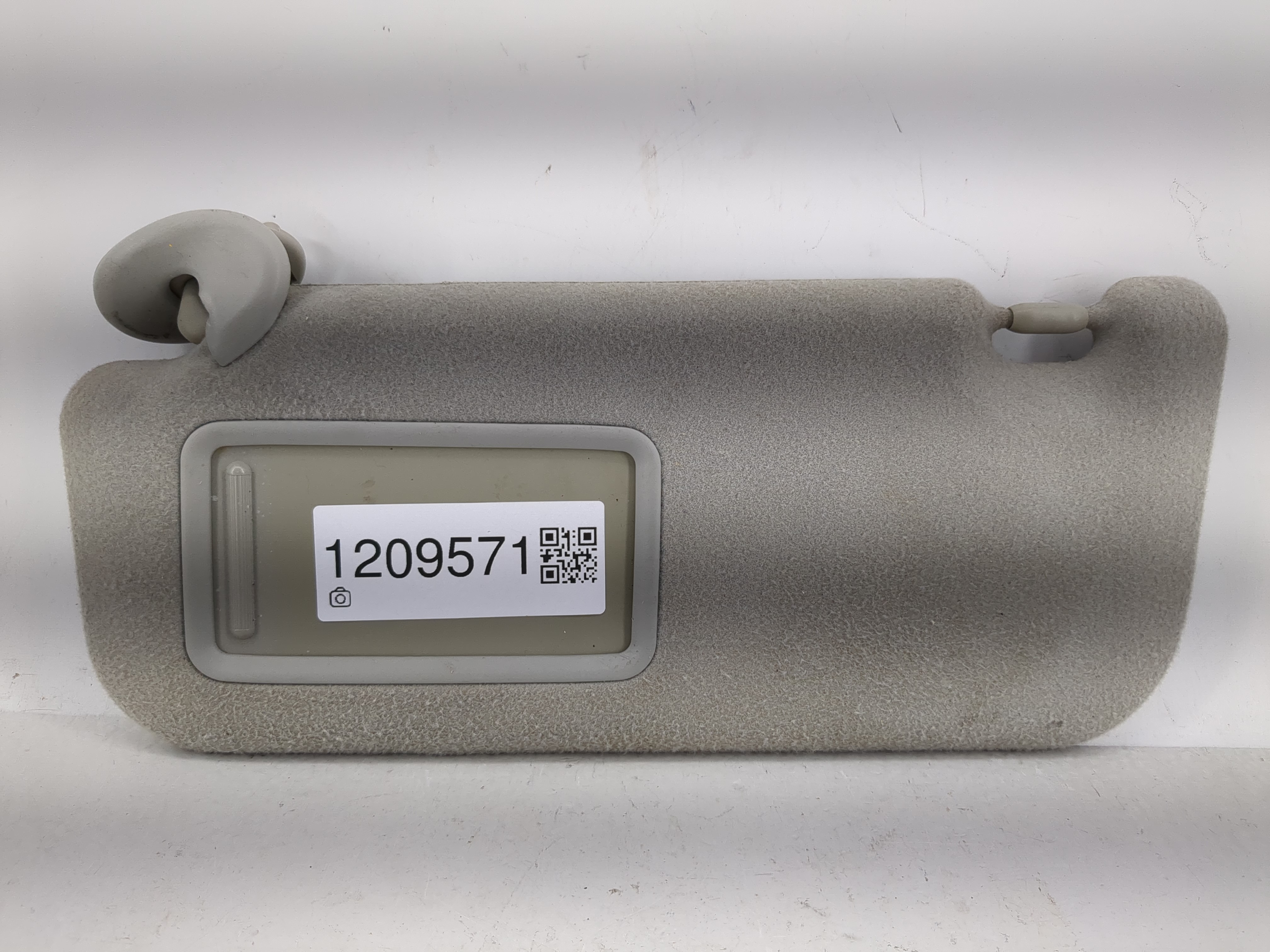 2009-2014 Toyota Matrix Driver Sun Visor Mirror Left Sunvisor Gray 1209571 - Oemusedautoparts1.com