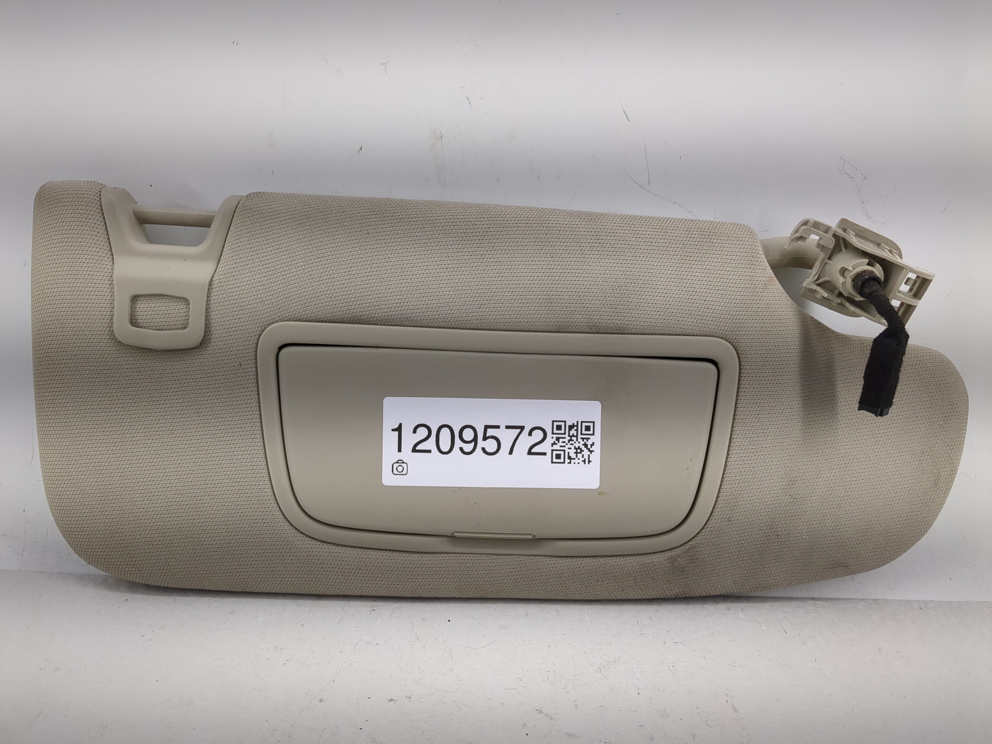 2017-2020 Ford Fusion Passenger Sun Visor Mirror Right Sunvisor Gray 1209572 - Oemusedautoparts1.com