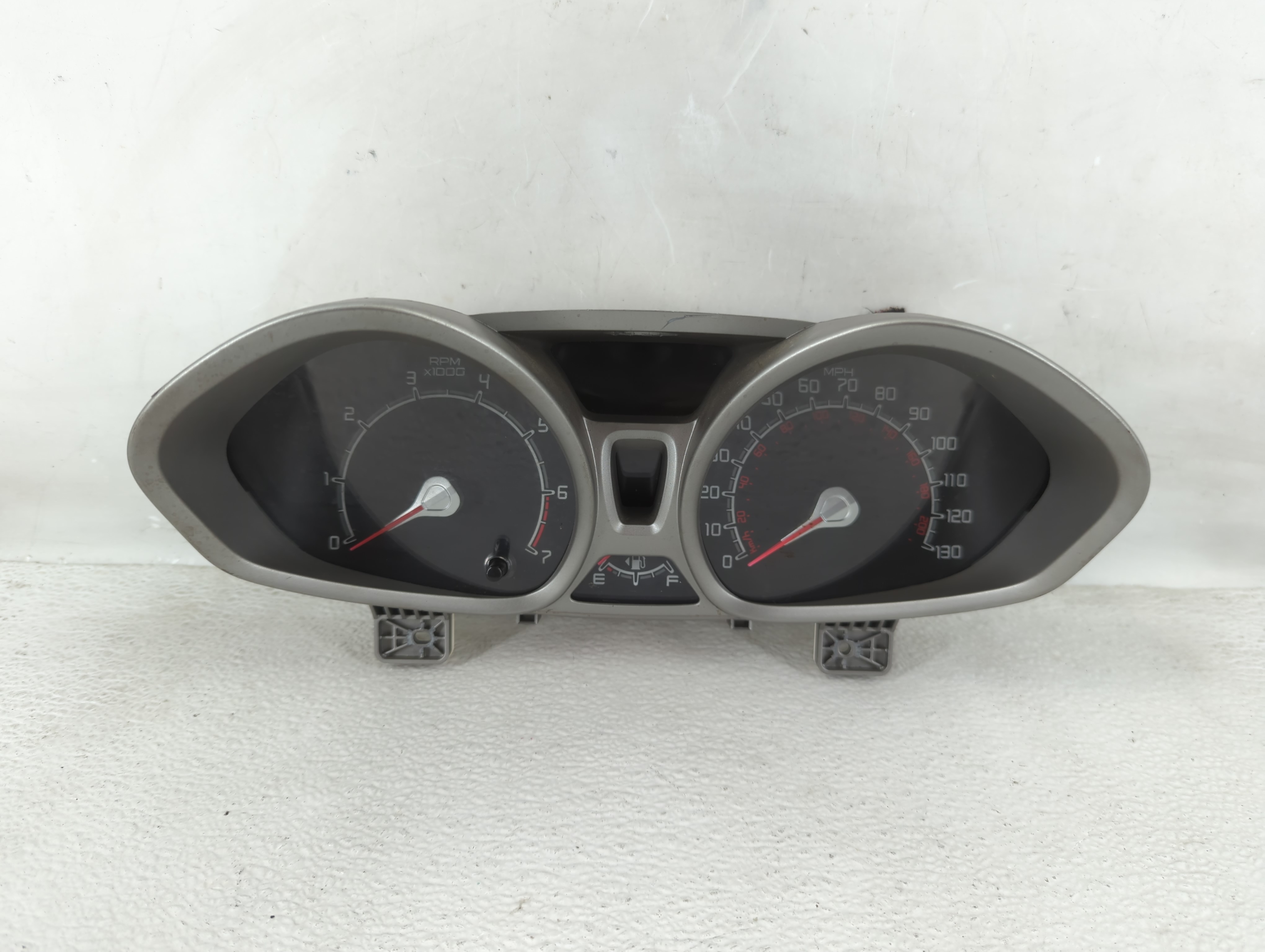 2011-2011 Ford Fiesta Speedometer Instrument Cluster Gauges 1209587 - Oemusedautoparts1.com