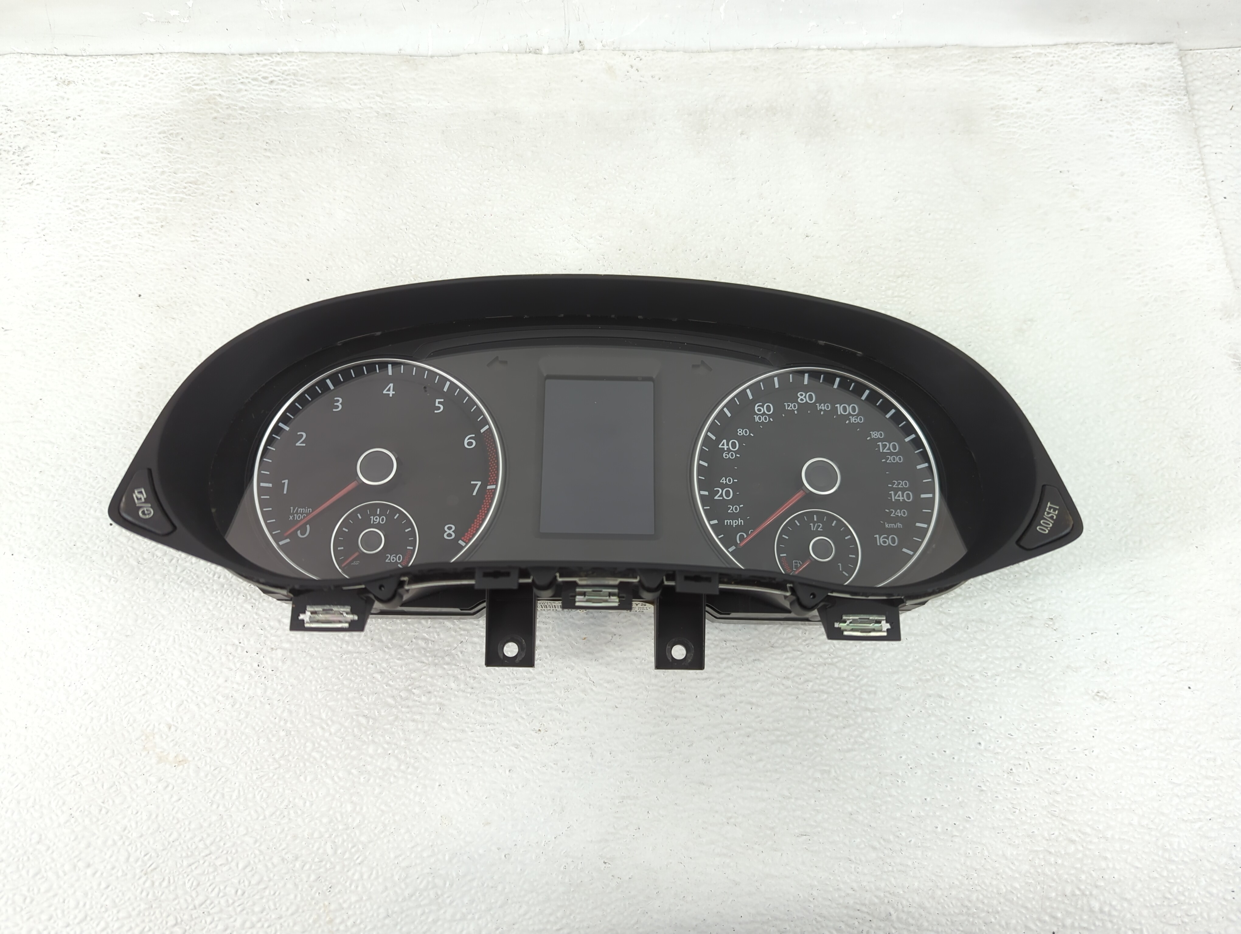 2013-2014 Volkswagen Passat Speedometer Instrument Cluster Gauges 1209589 - Oemusedautoparts1.com