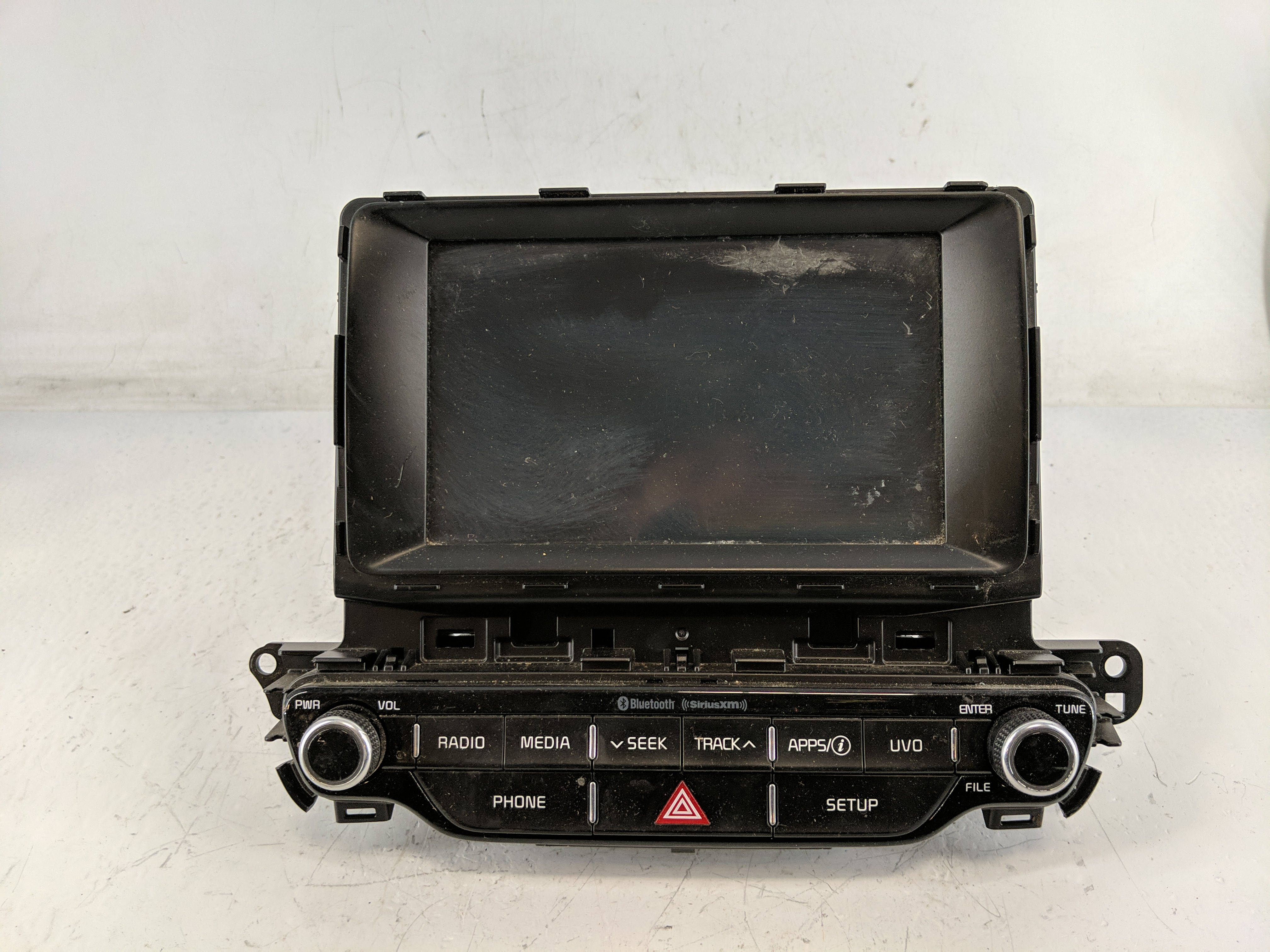 2017-2019 Kia Niro Am Fm Cd Player Radio Receiver 1209633 - Oemusedautoparts1.com