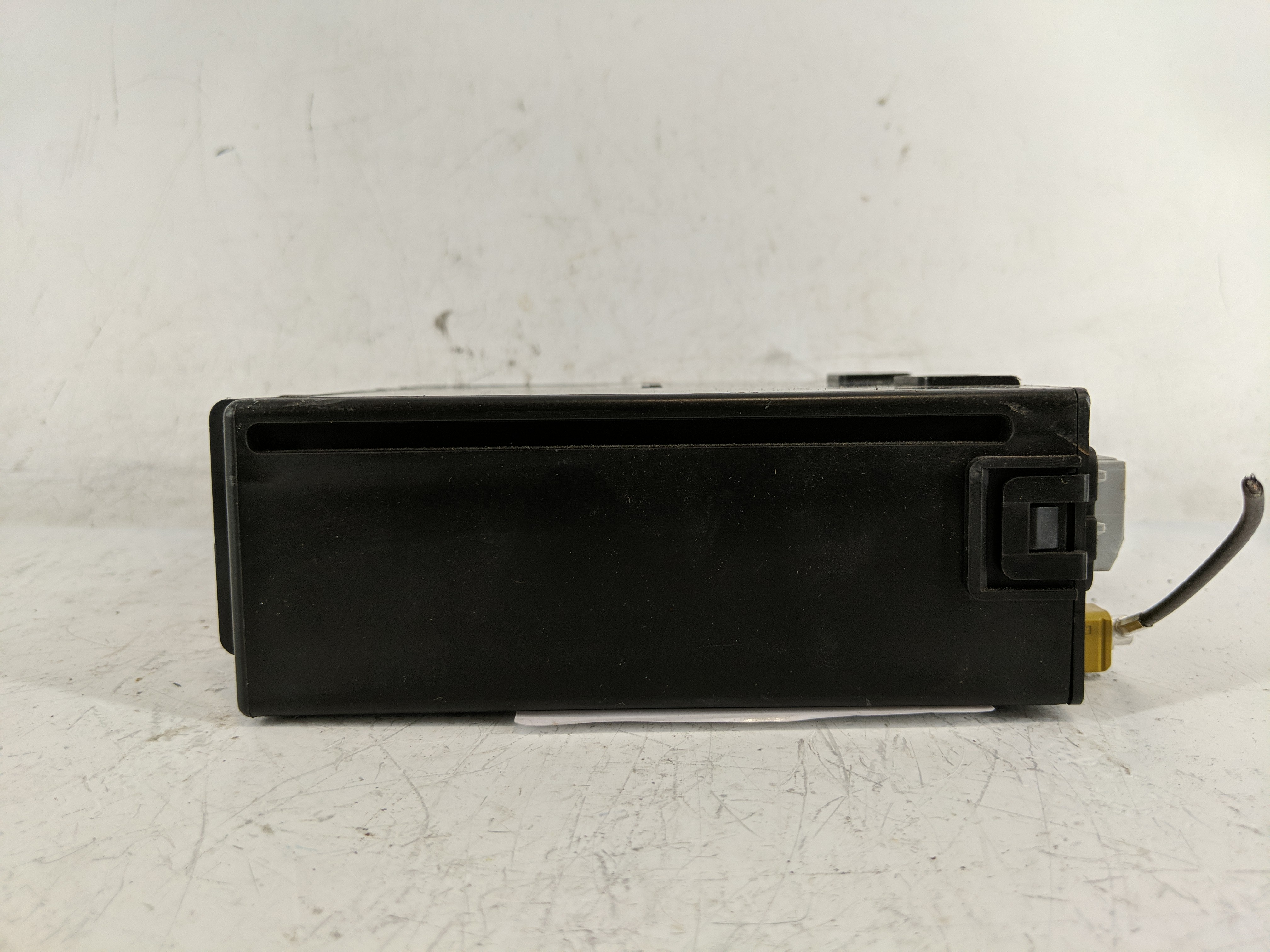 2017-2021 Chevrolet Camaro Am Fm Cd Player Radio Receiver 1209640 - Oemusedautoparts1.com