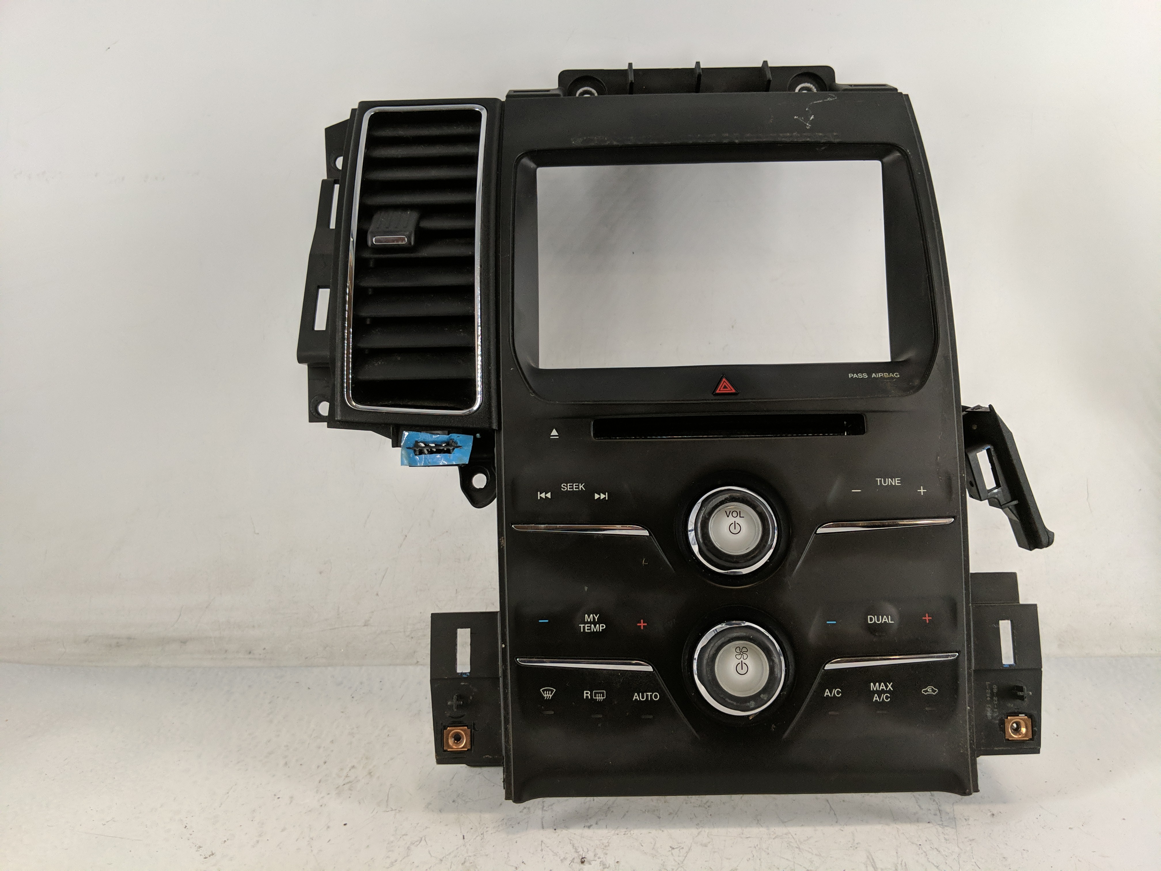 2014-2019 Ford Taurus Radio Control Panel 1209650 - Oemusedautoparts1.com