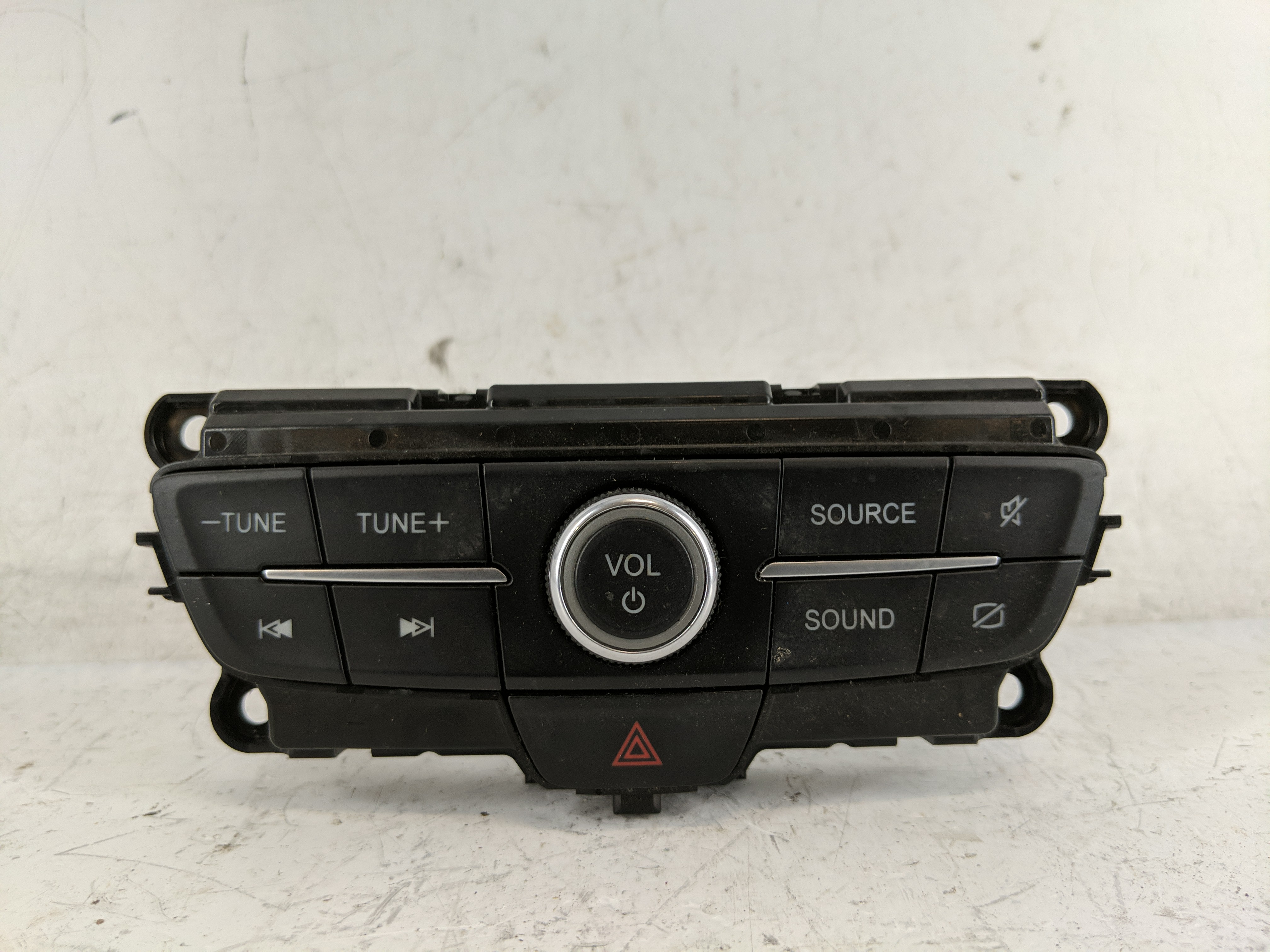 2017-2019 Ford Escape Am Fm Cd Player Radio Receiver 1209654 - Oemusedautoparts1.com