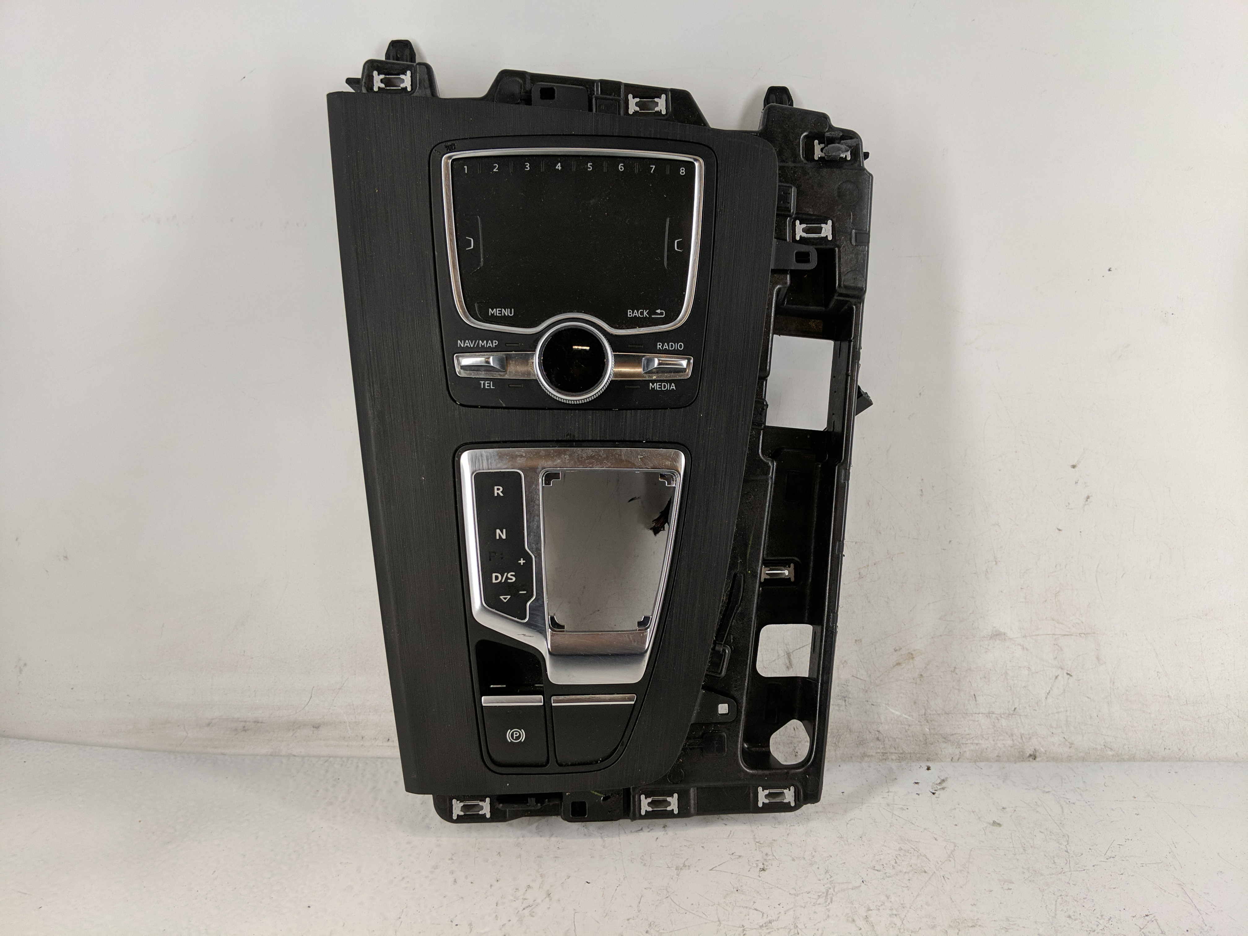 2018-2020 Audi Q5 Radio Control Panel 1209656 - Oemusedautoparts1.com