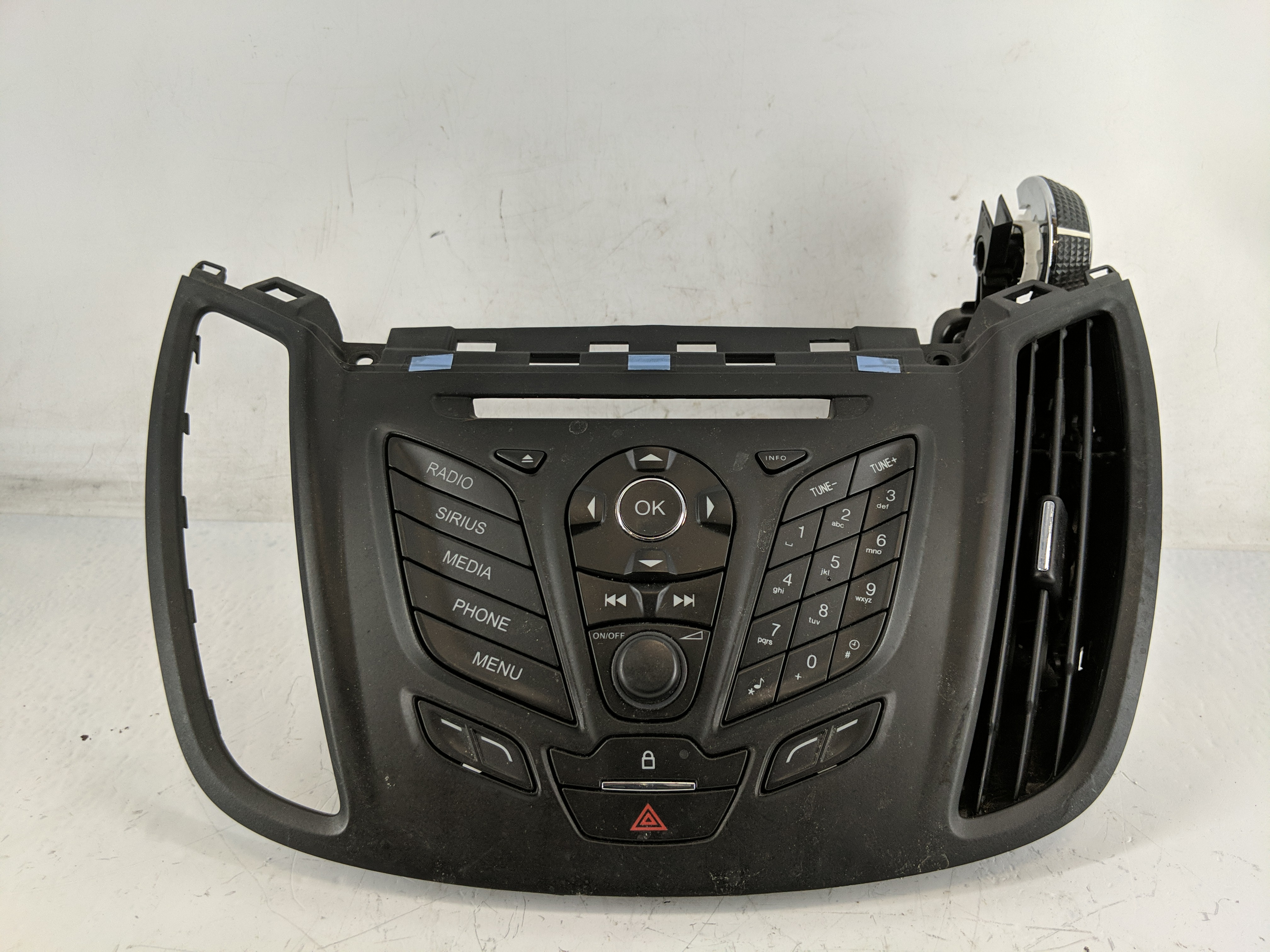 2013-2013 Ford Escape Radio Control Panel 1209662 - Oemusedautoparts1.com