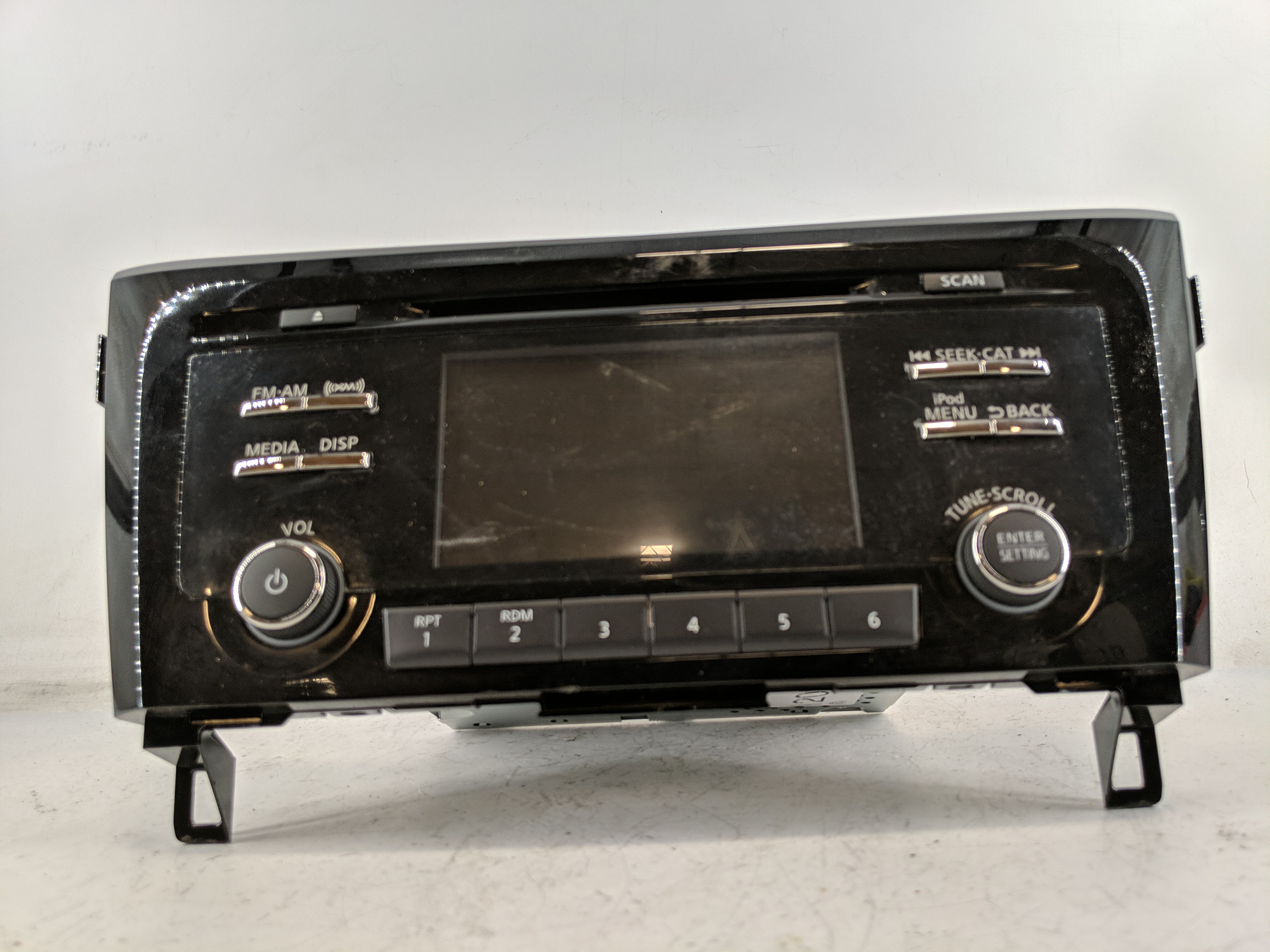 2017-2017 Nissan Rogue Am Fm Cd Player Radio Receiver 1209664 - Oemusedautoparts1.com