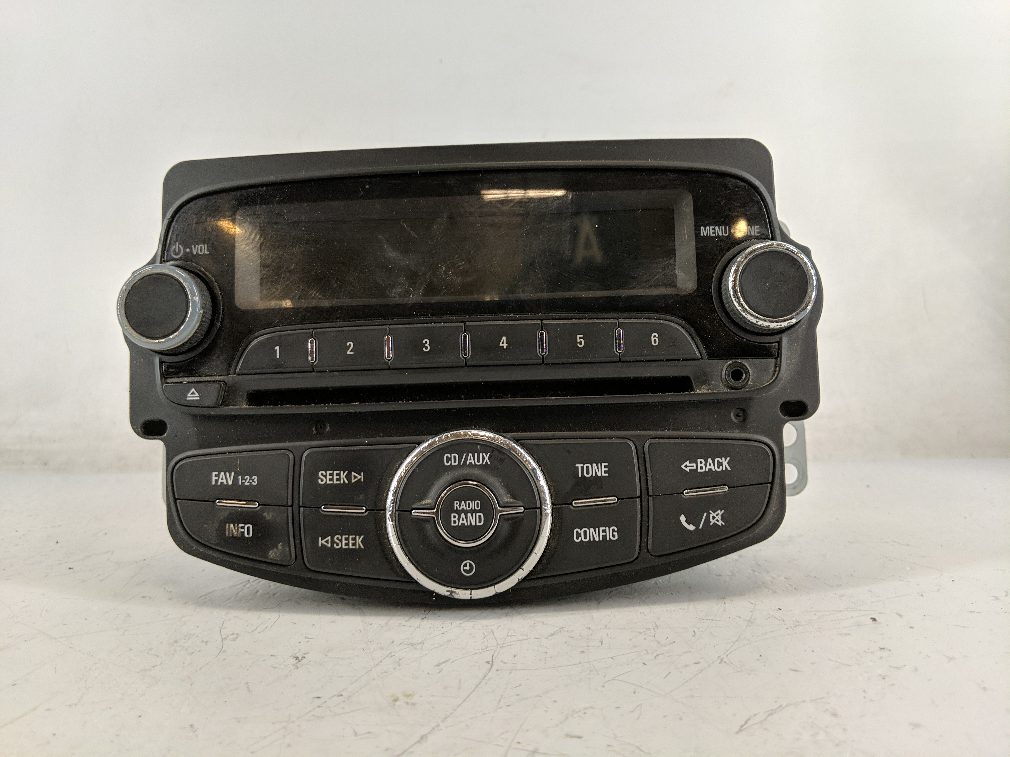 2013-2013 Chevrolet Sonic Am Fm Cd Player Radio Receiver 1209668 - Oemusedautoparts1.com