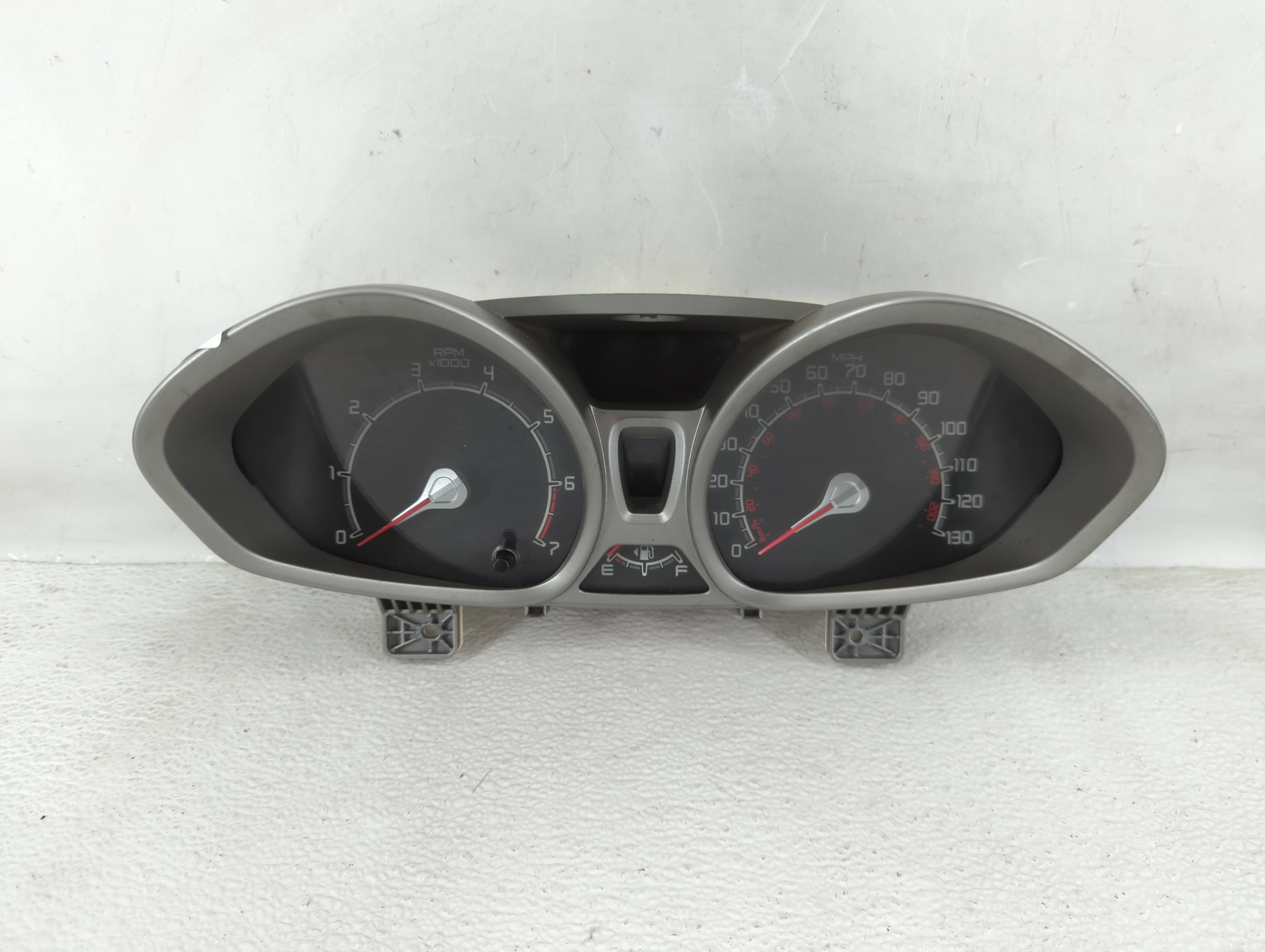 2012-2012 Ford Fiesta Speedometer Instrument Cluster Gauges 1209701 - Oemusedautoparts1.com