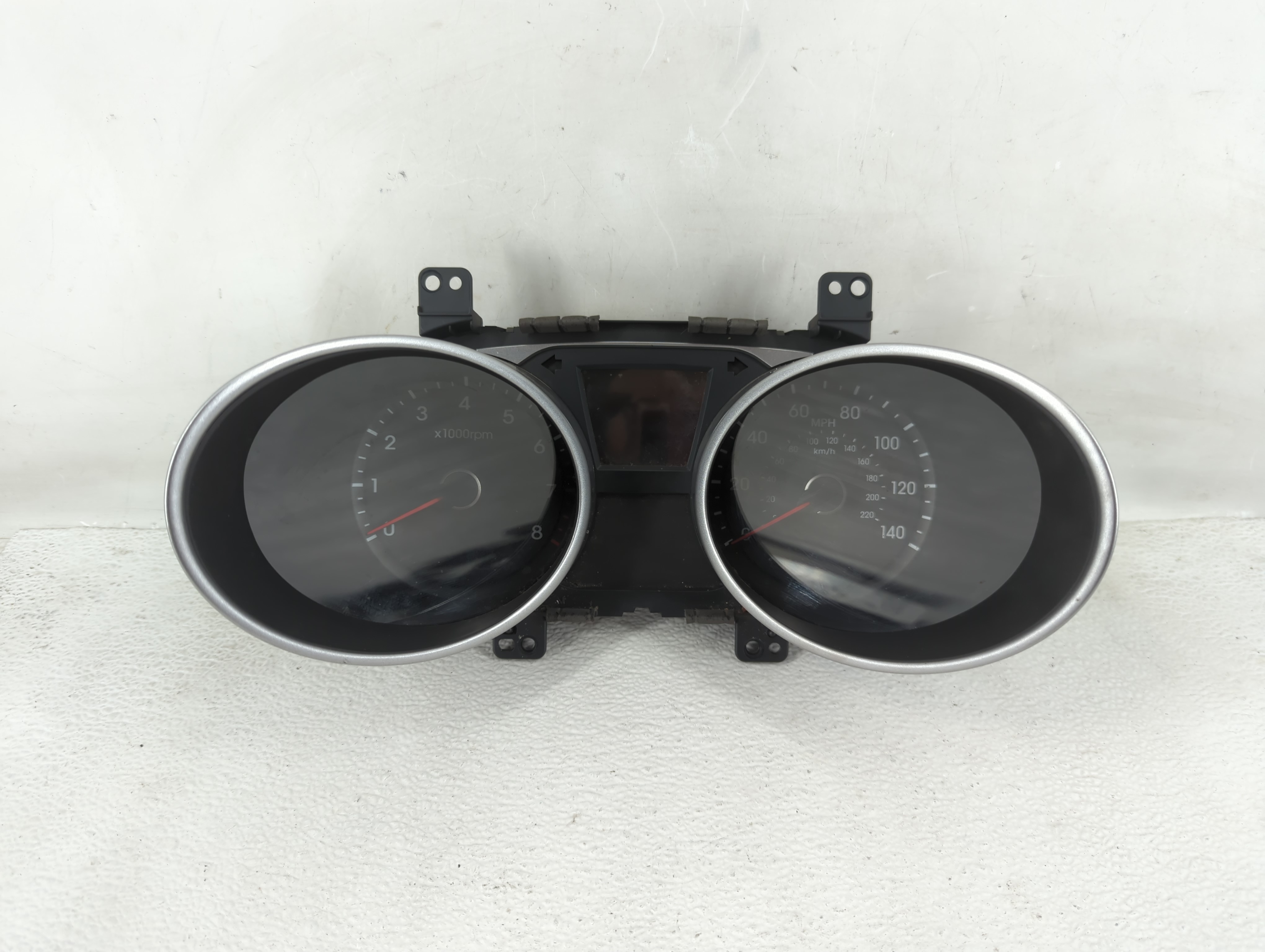 2014-2015 Hyundai Tucson Speedometer Instrument Cluster Gauges 1209709 - Oemusedautoparts1.com