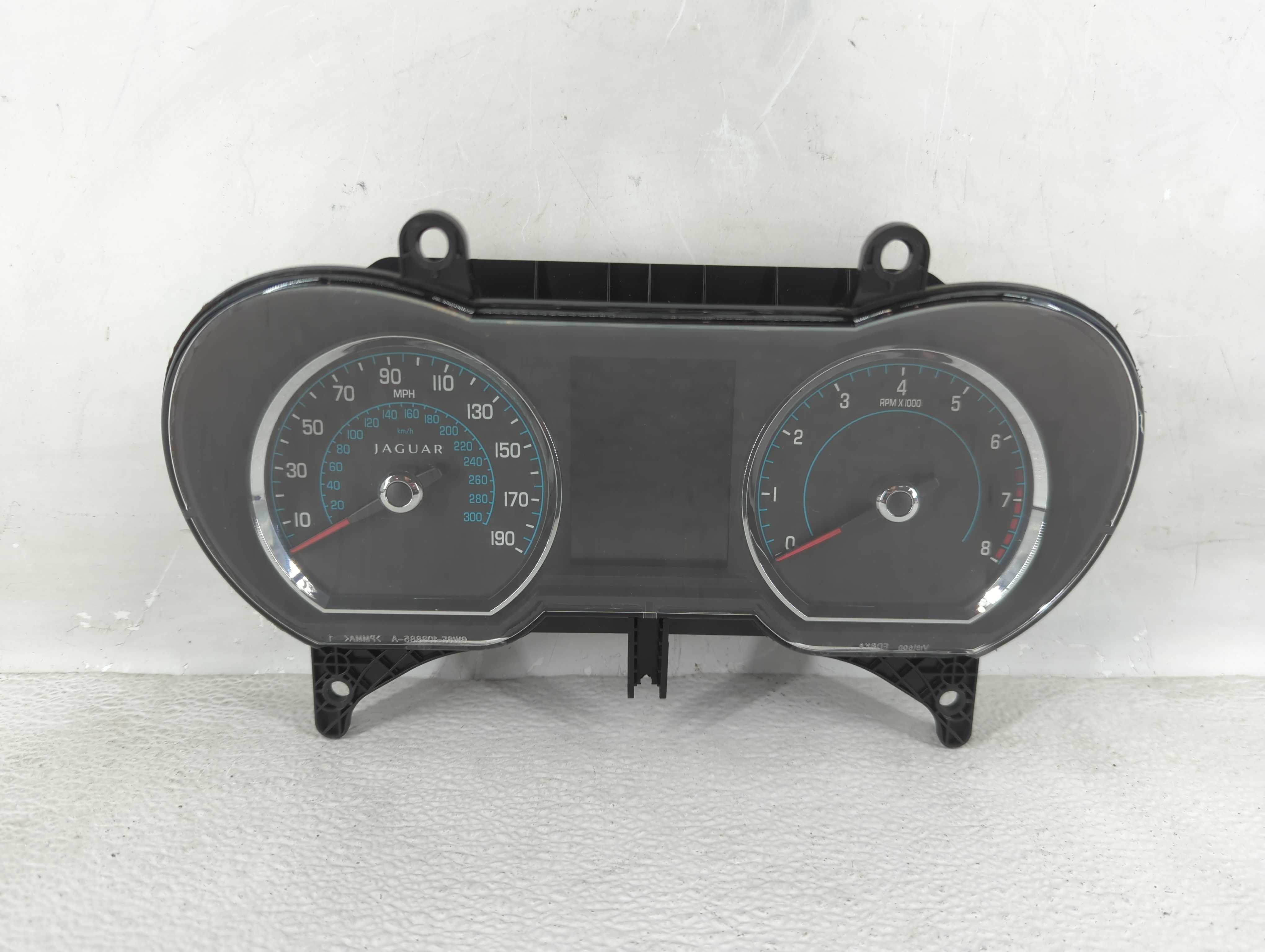 2013-2014 Jaguar Xf Speedometer Instrument Cluster Gauges Dx23-10849-dc 1209710 - Oemusedautoparts1.com