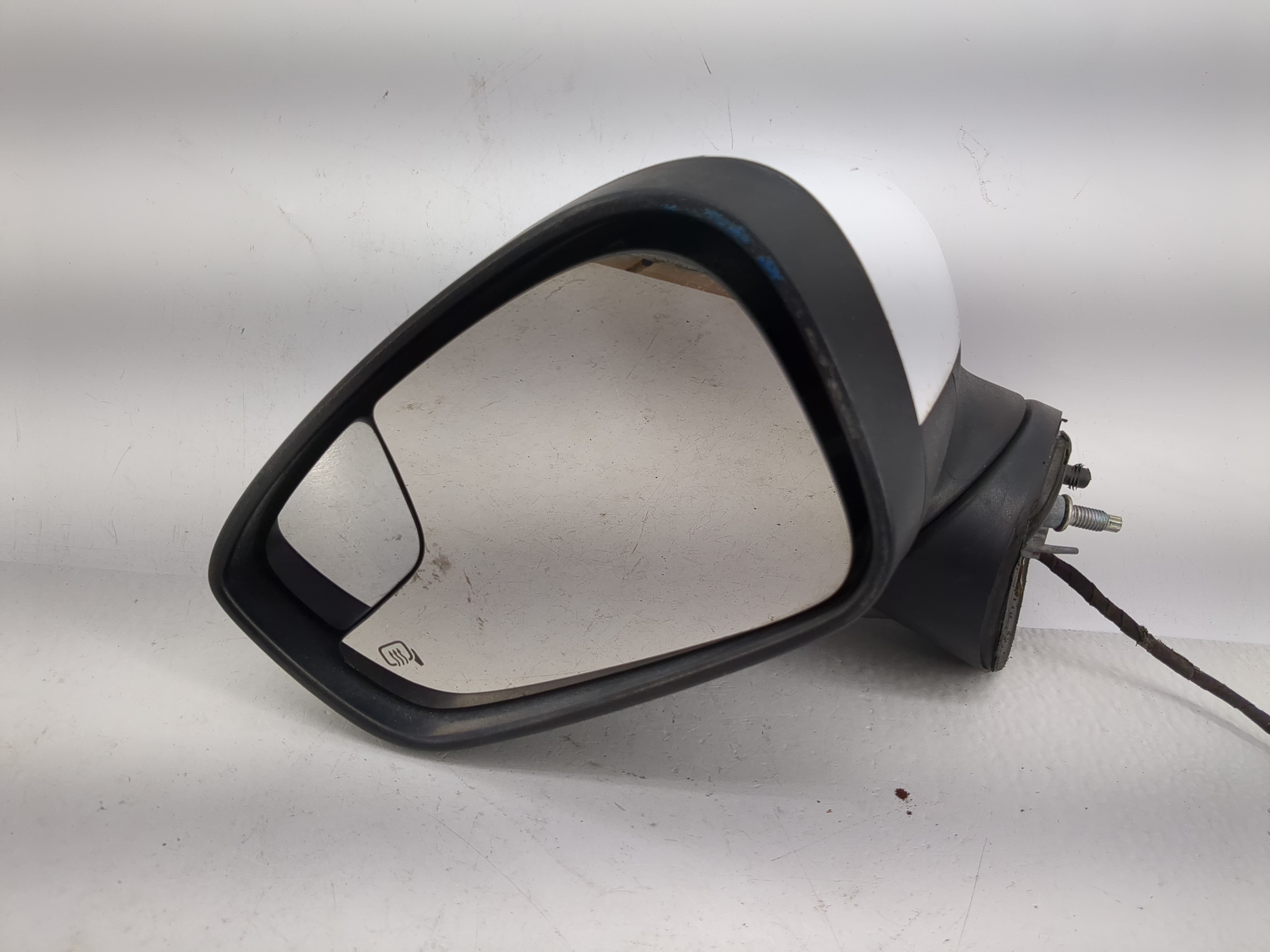 2011-2019 Ford Fiesta Driver Left Side View Power Door Mirror White 1209808 - Oemusedautoparts1.com