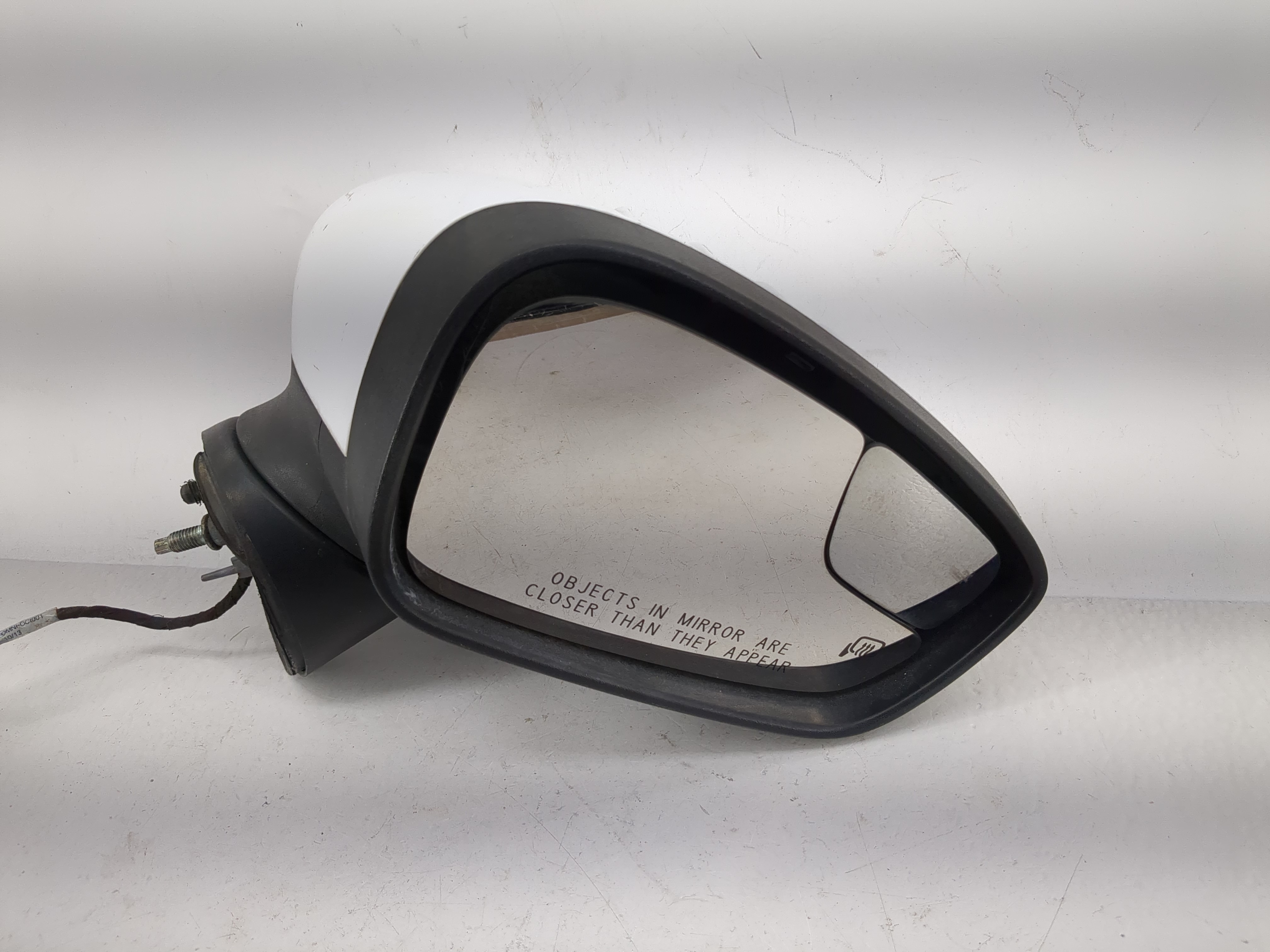 2011-2019 Ford Fiesta Passenger Right Side View Power Door Mirror White 1209811 - Oemusedautoparts1.com
