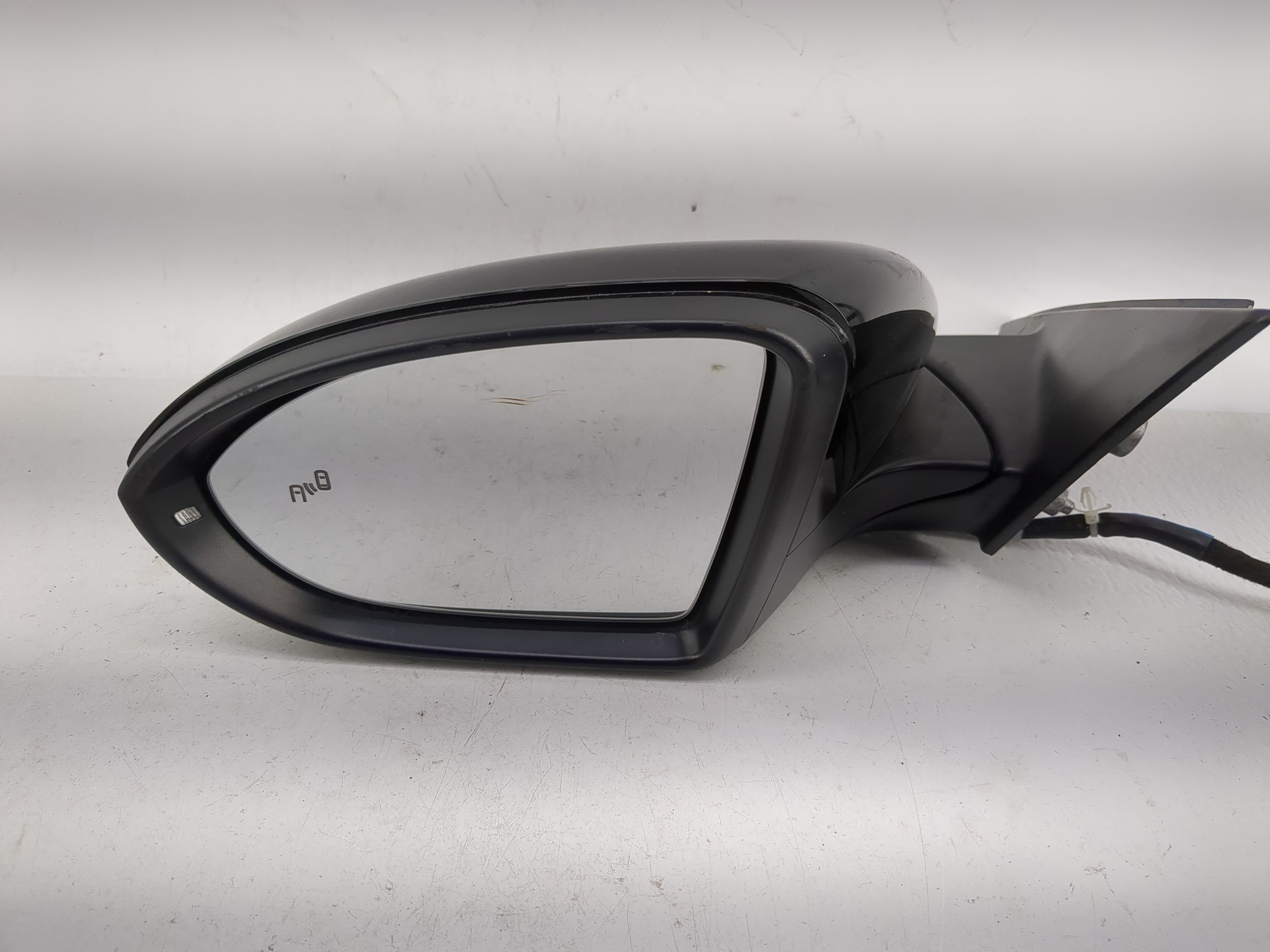Volkswagen Gli Driver Left Side View Power Door Mirror Black 1209818 - Oemusedautoparts1.com