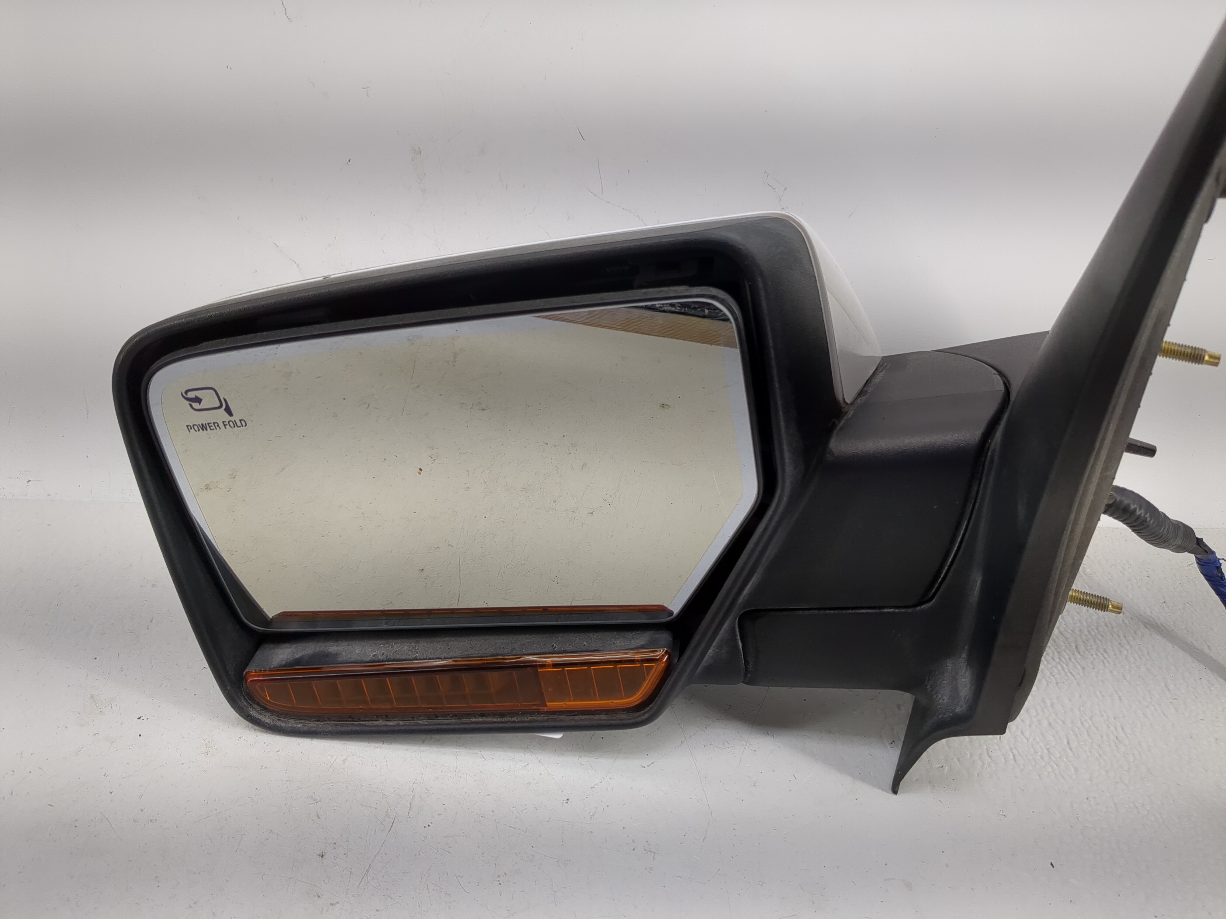 2011 Ford Expedition Driver Left Side View Power Door Mirror White 1209820 - Oemusedautoparts1.com