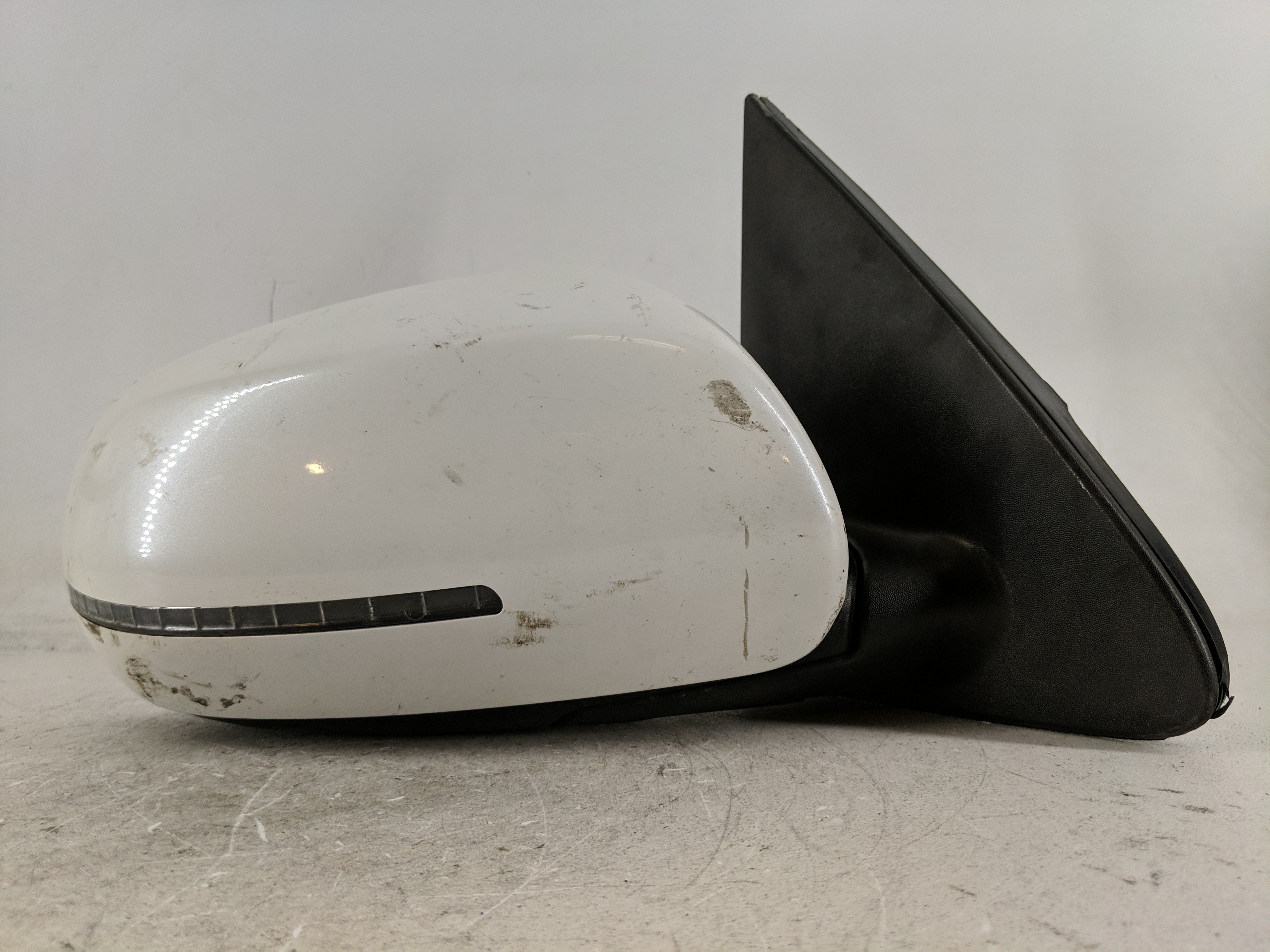 2011-2013 Kia Forte Passenger Right Side View Power Door Mirror White 1209823 - Oemusedautoparts1.com
